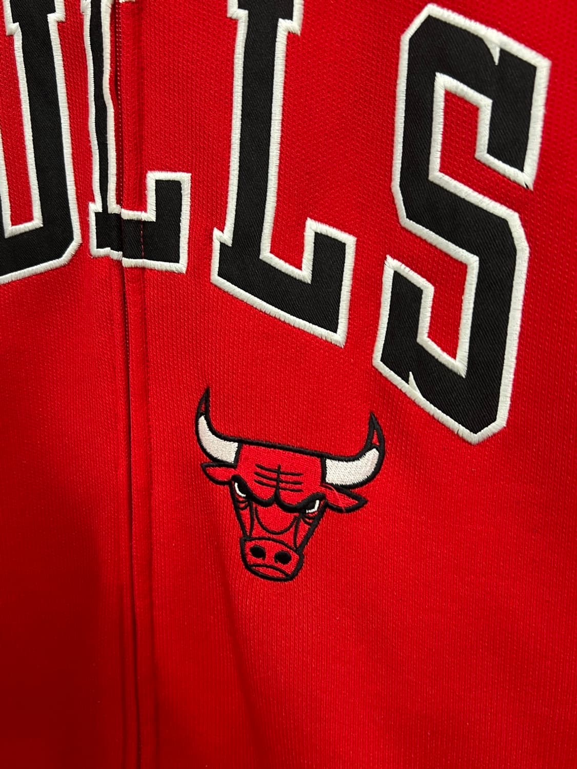 아디다스 시카고 불스 어센틱 빅로고  풀 후드집업 상품이미지3