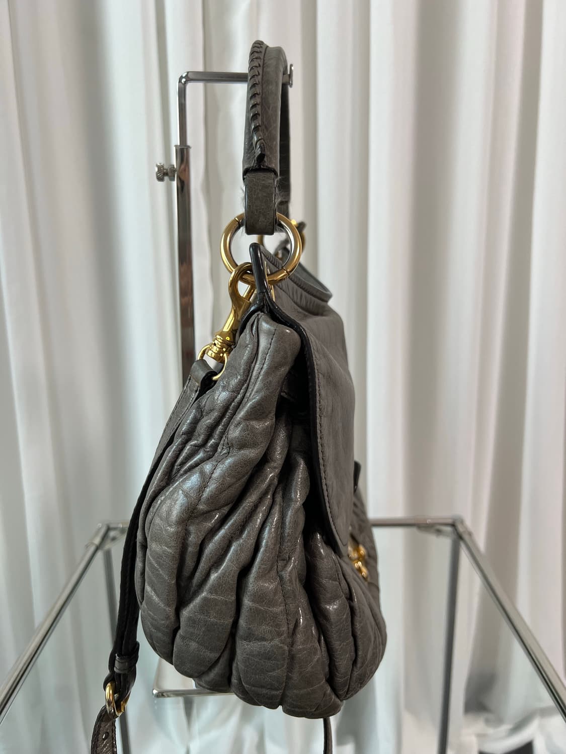 미우미우 투웨이 마테라쎄 숄더백 상품이미지6