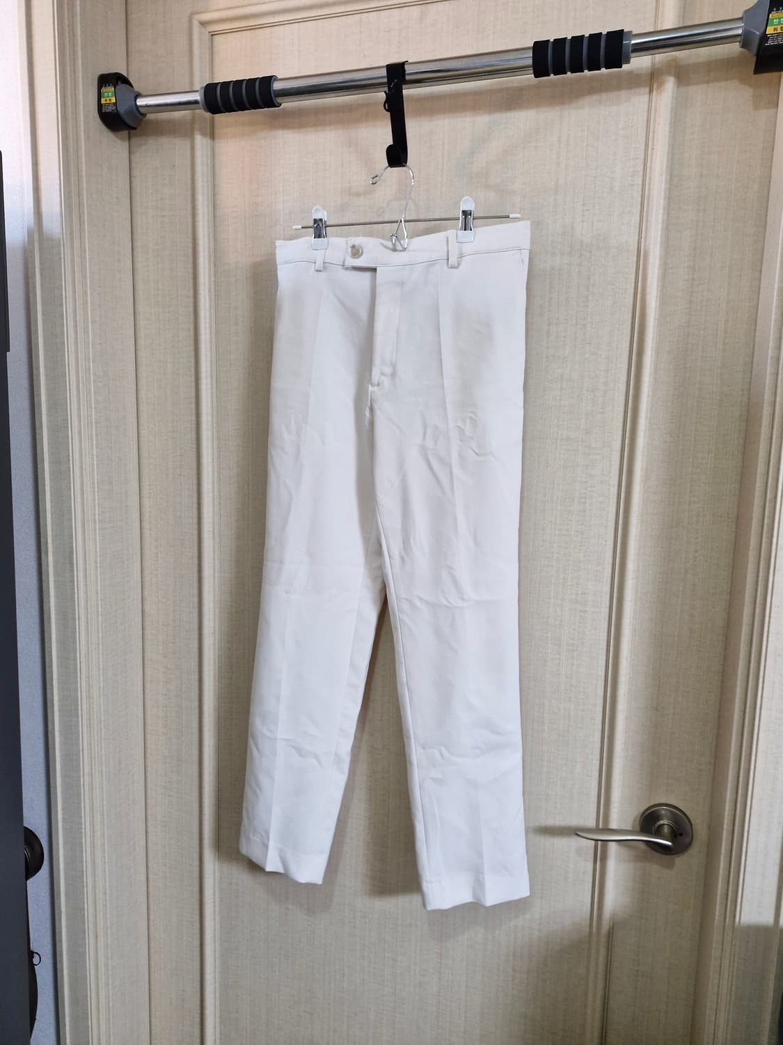 화이트 크림 슬렉스 스탠다드핏 M 상품이미지1