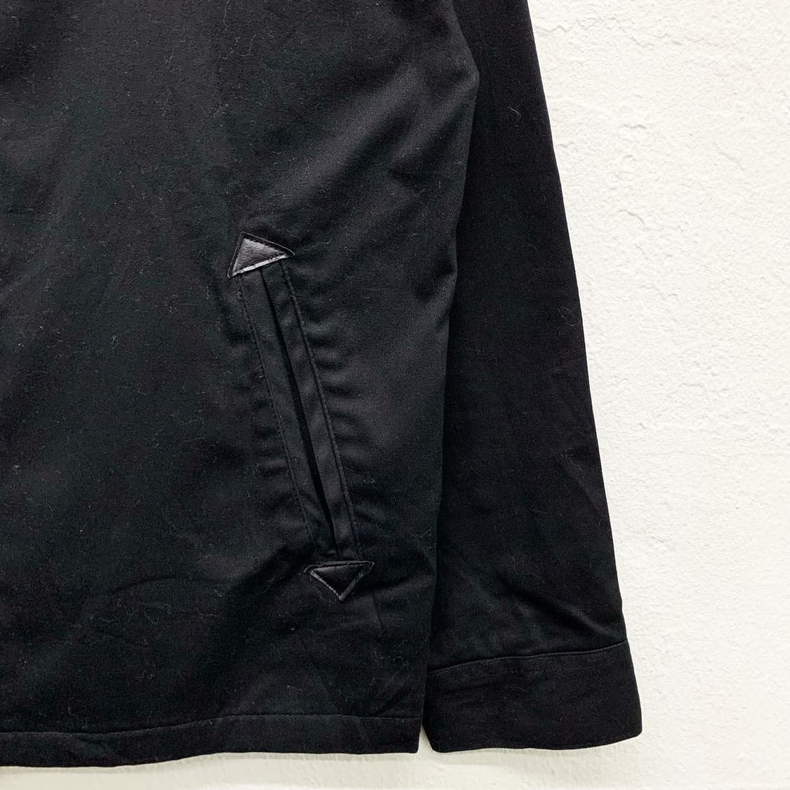 서브사이어티 블랙 레터링 십자가 자수 워크 자켓 상품이미지5