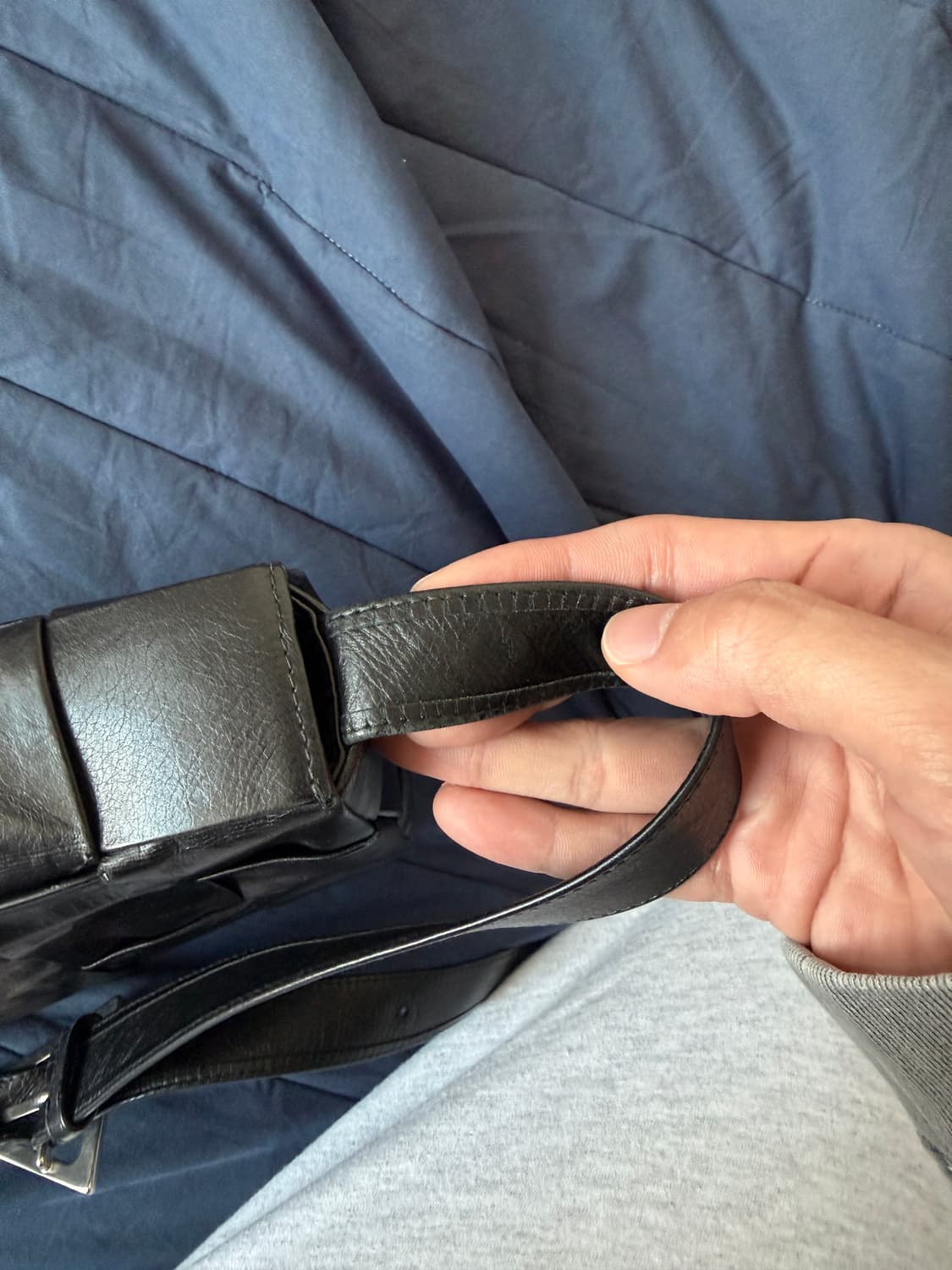 보테가베네타 레더 카세트백 블랙 상품이미지5