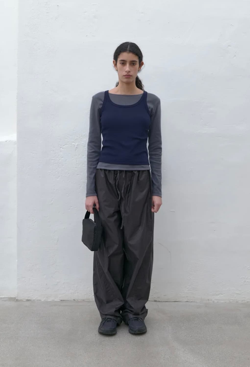 커브드 코팅 밴딩 팬츠 상품이미지2