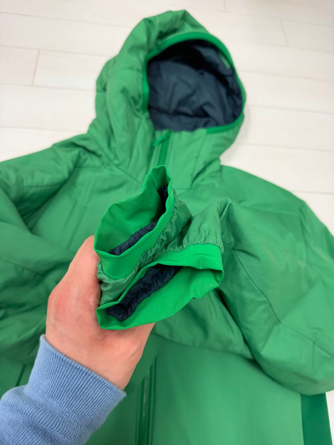 아크테릭스 아톰 lt L 사이즈 상태 9.6/10  큐알코드 인식하시면 상품이미지2