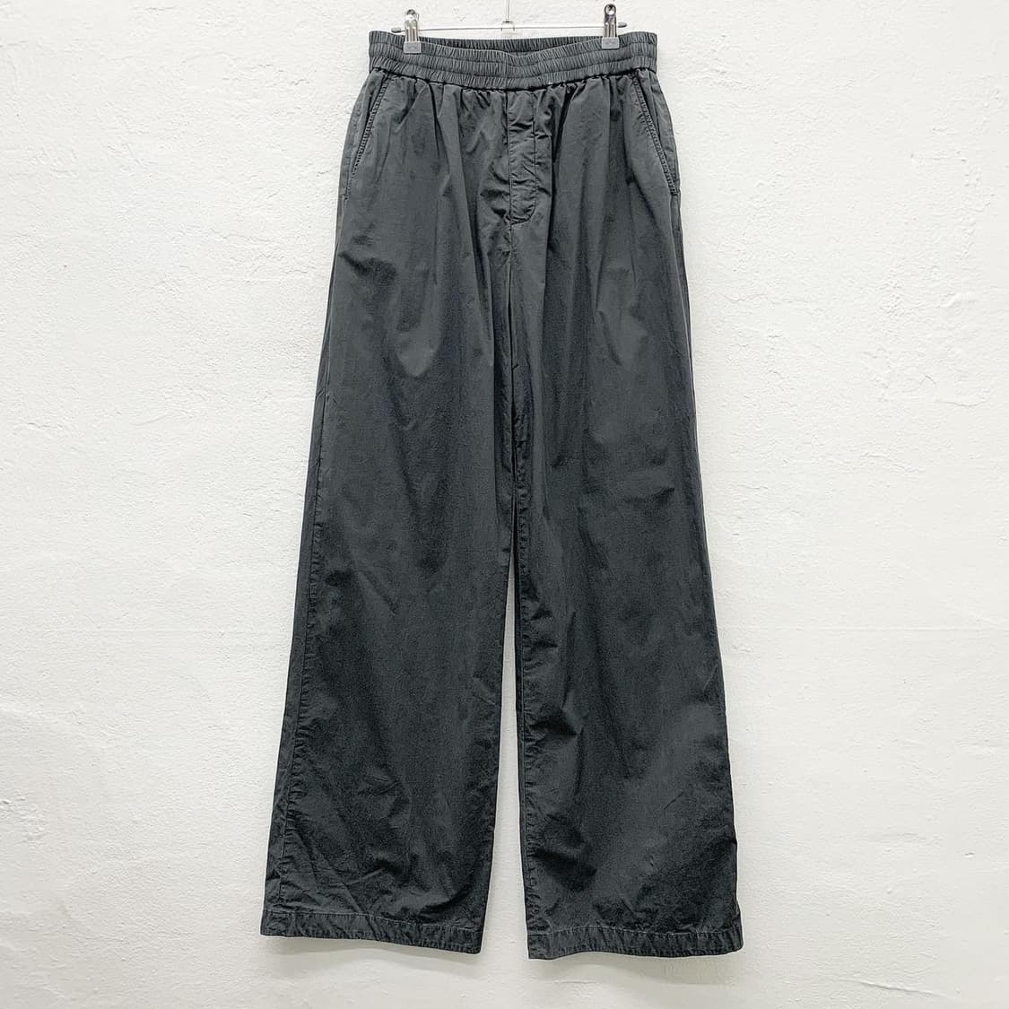 아크네 스튜디오 플루이드 챠콜 와이드 팬츠 상품이미지2