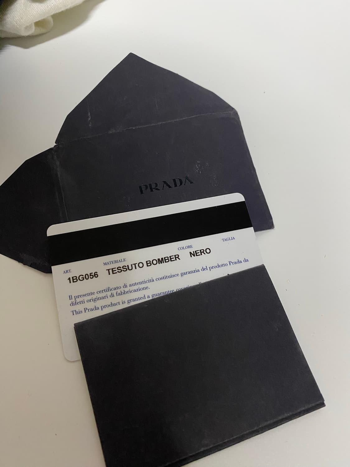 프라다 테수토 봄버 나일론 블랙 핸드백 상품이미지10
