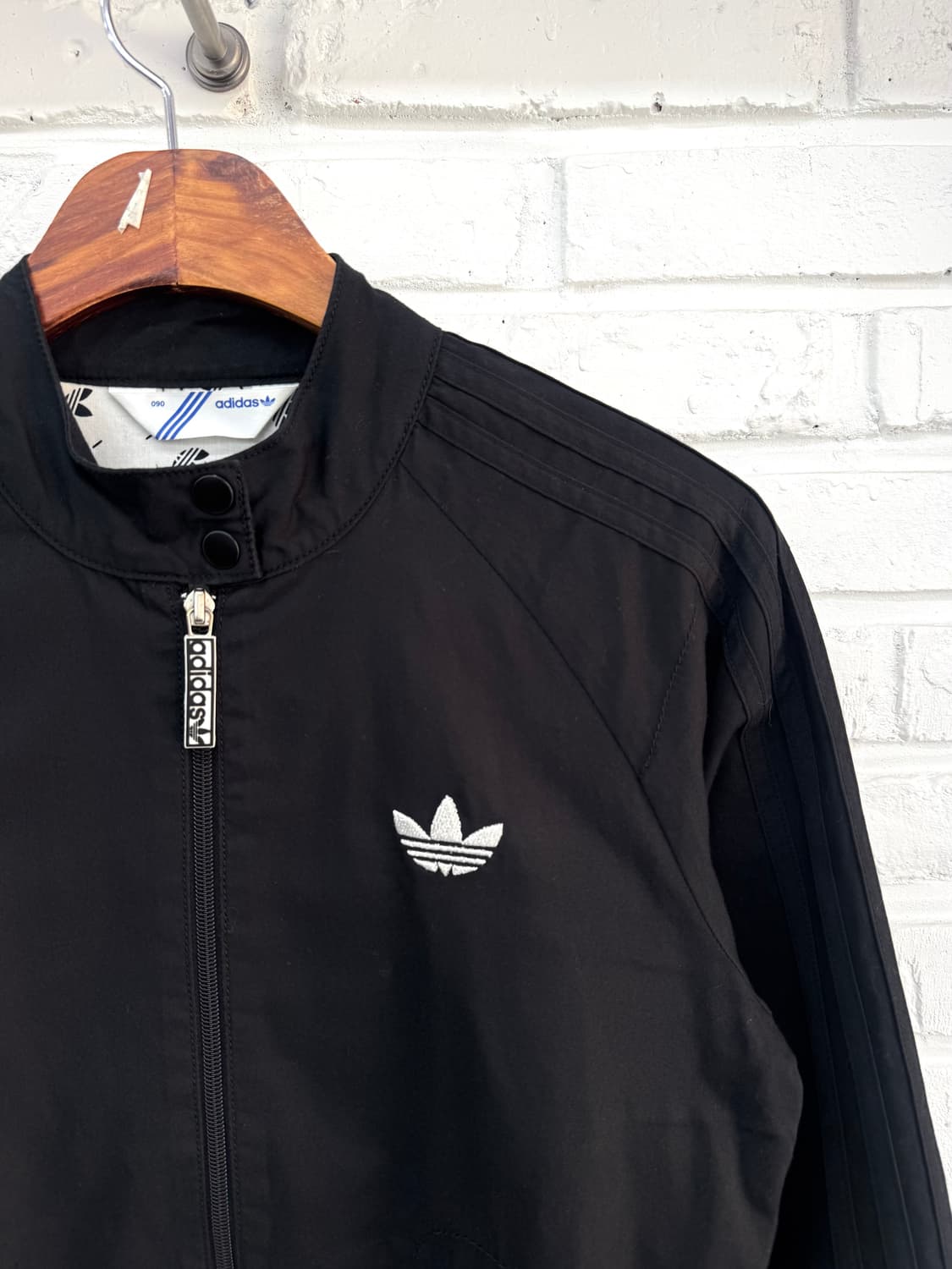 아디다스 블랙코튼자켓 상품이미지4