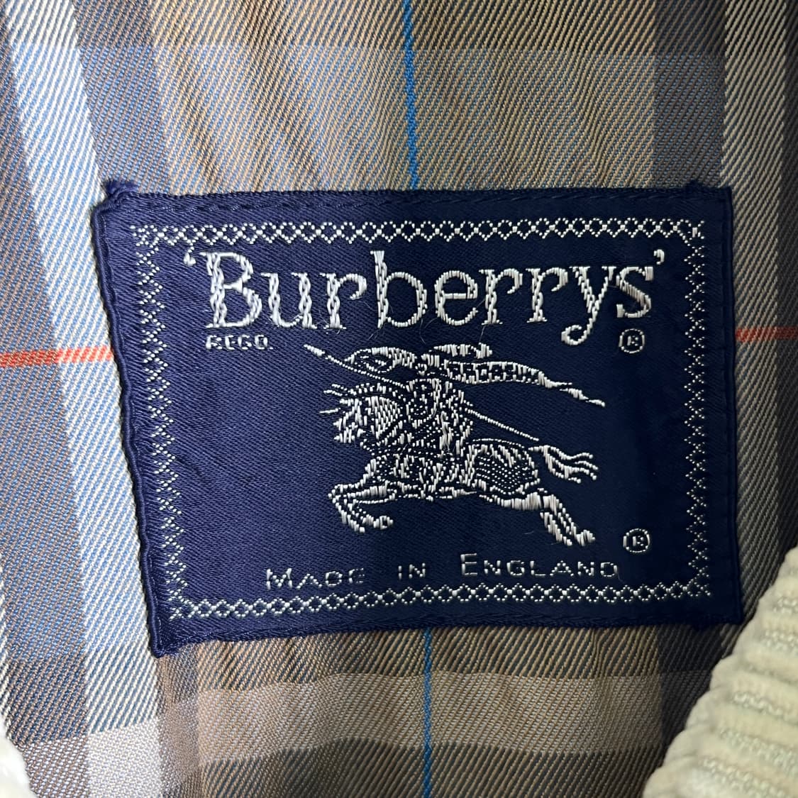 버버리 노바체크 카키 헌팅 필드 자켓  상품이미지3