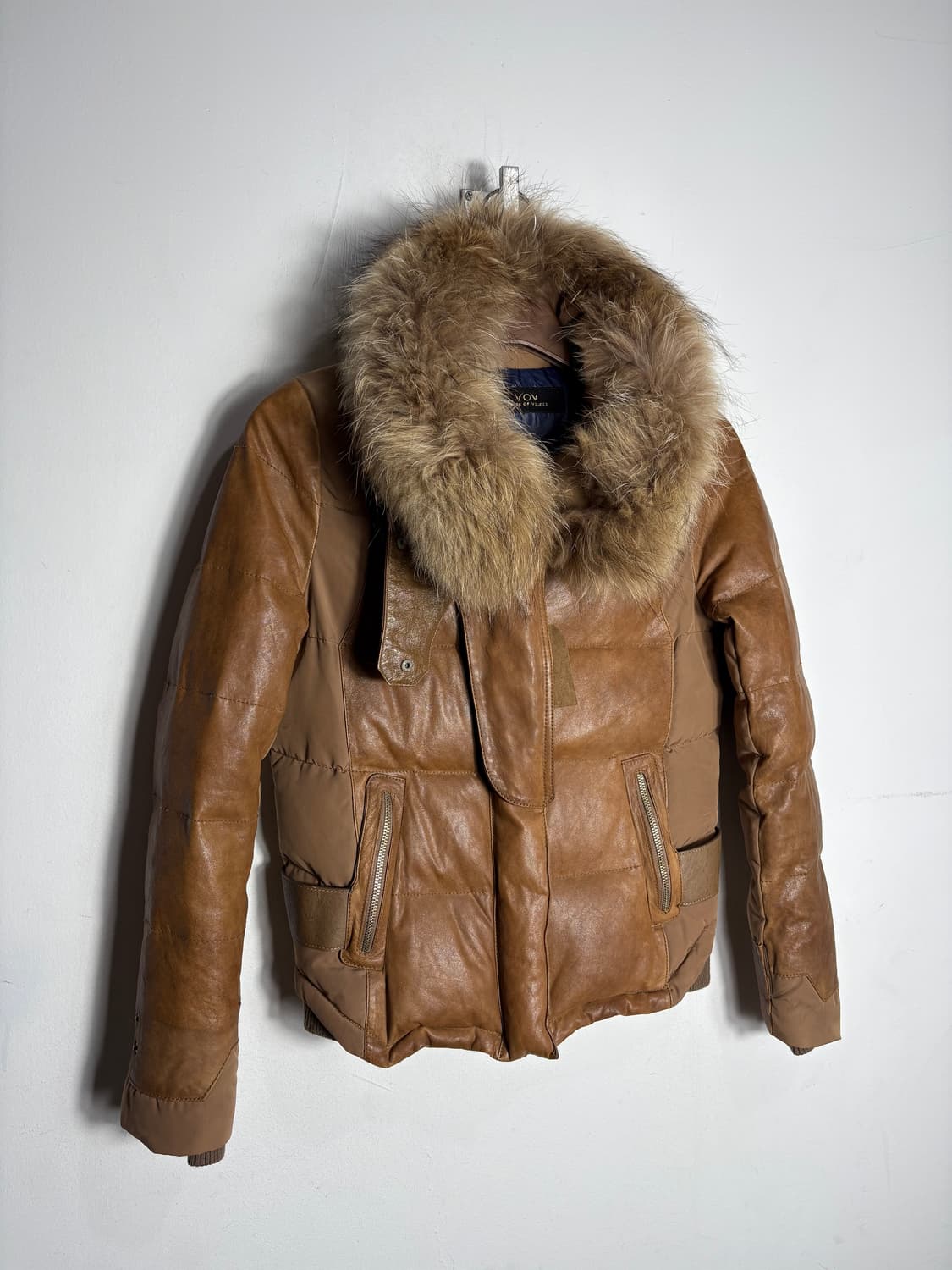 Vov 보브 퍼 카라 가죽 디테일 패딩 상품이미지1