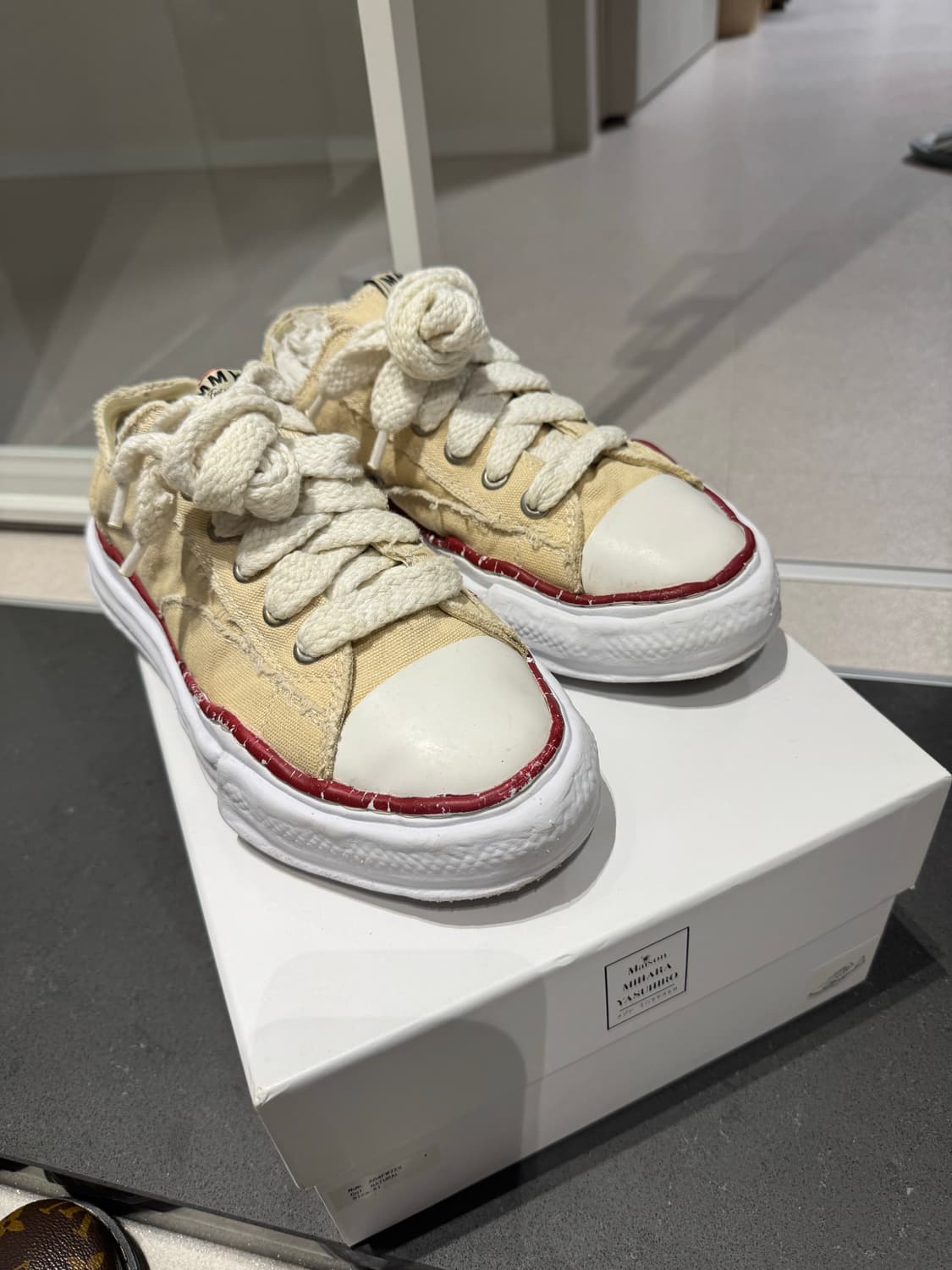 미하라 피터슨 41사이즈 베이지 상품이미지1