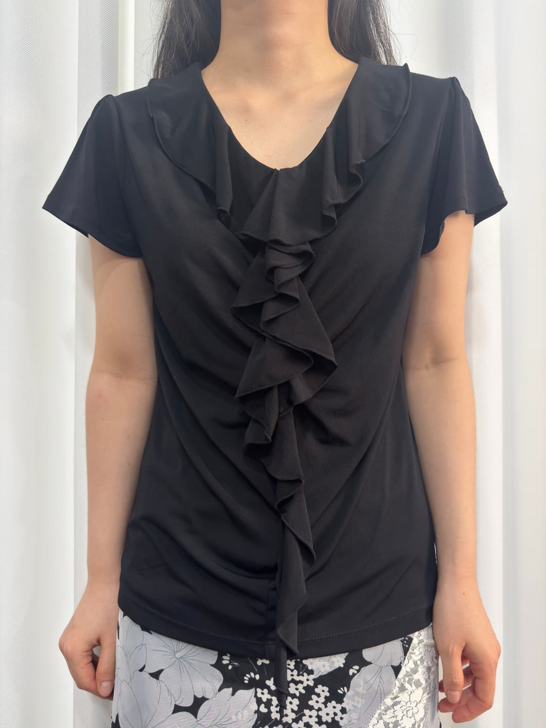 theoria frill top 상품이미지1