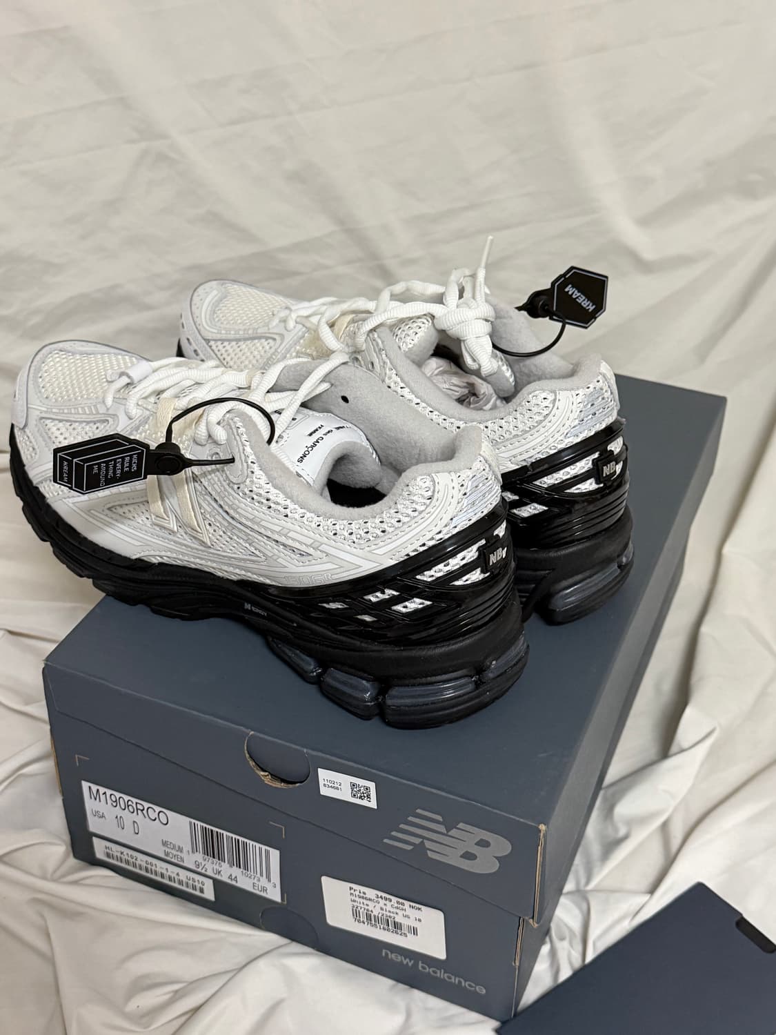 뉴발란스 x 꼼데가르송 옴므 1906R 화이트 상품이미지5