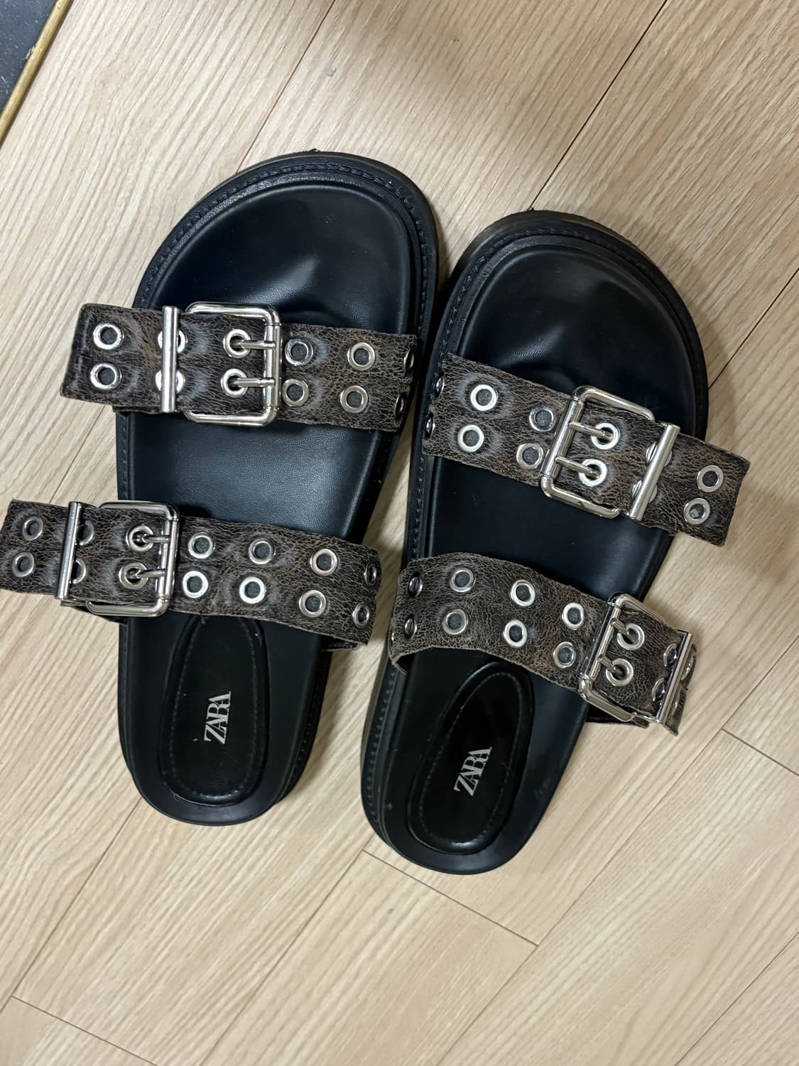 Zara 벨트 샌들 상품이미지2