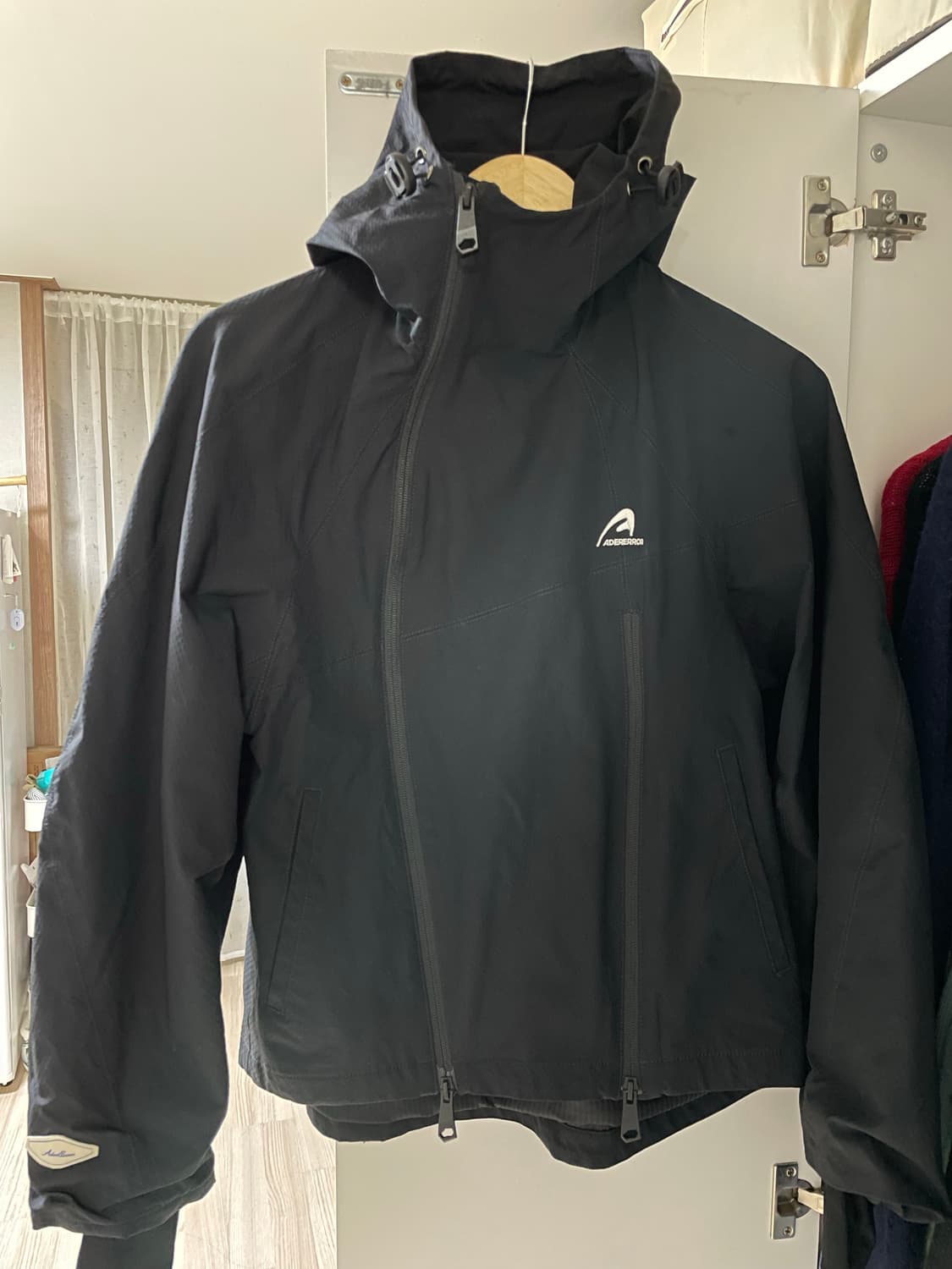 아더에러 플루익 윈드브레이커 A1 상품이미지1