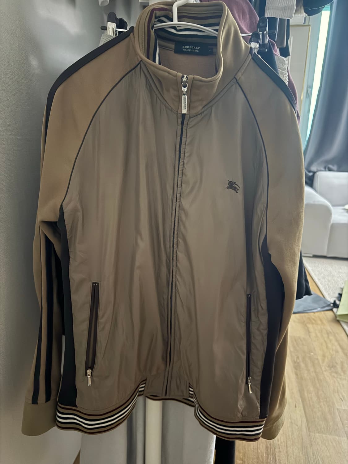 버버리 후드집업 상품이미지2