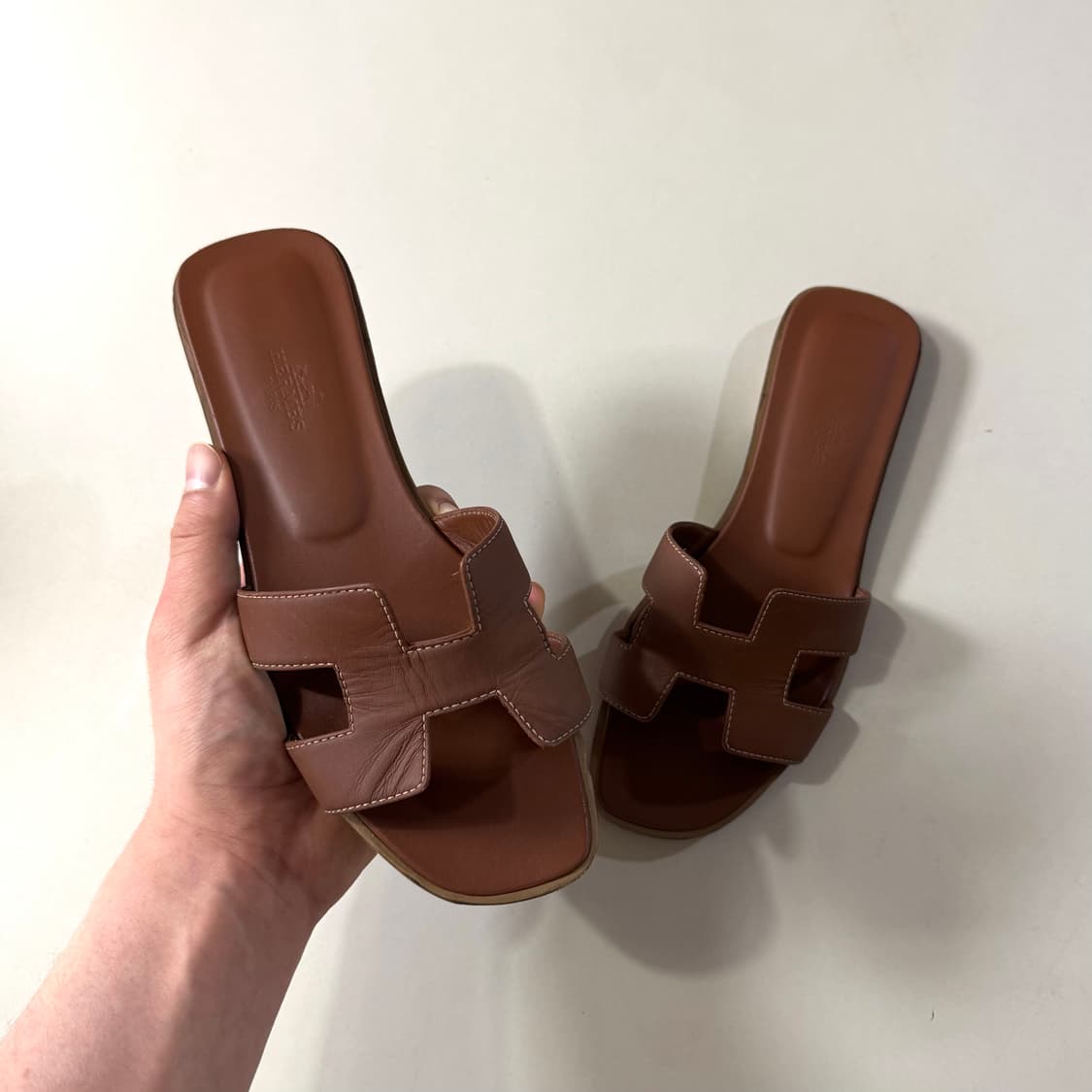 [37/당일출고]에르메스 오란 슬리퍼 상품이미지1