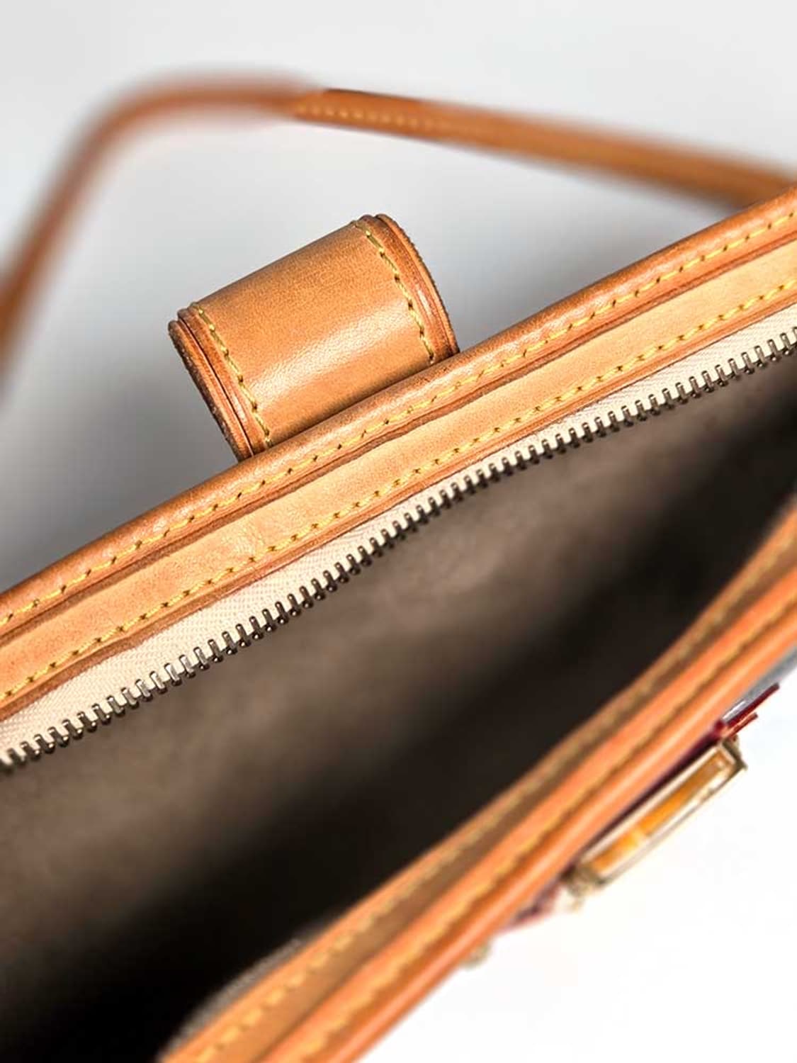 Louis Vuitton 루이비통 모노그램 멀티컬러 셜리 포쉐트 숄더백 상품이미지6