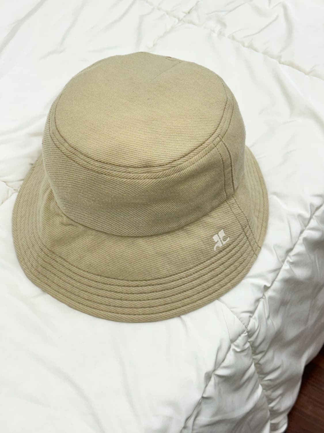 courreges / 꾸레쥬 베이지 버킷햇 상품이미지3