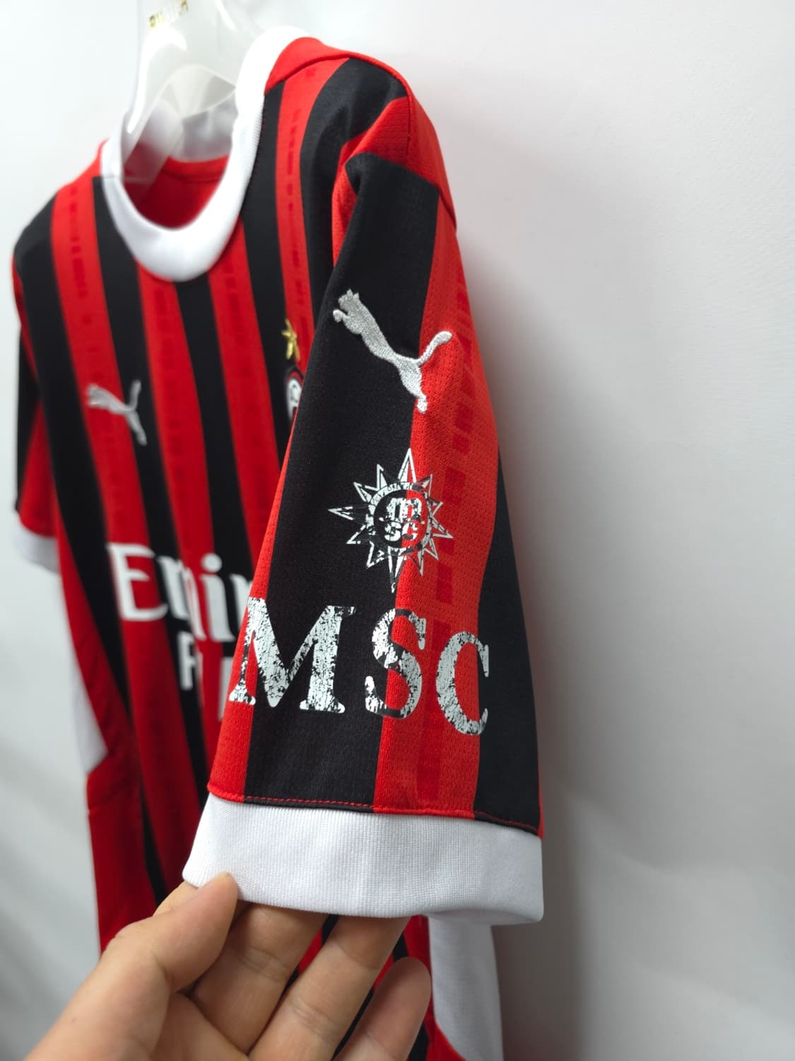 AC밀란 24-25 시즌 홈 유니폼 125주년 기념 저지 (45번 마킹) 상품이미지3