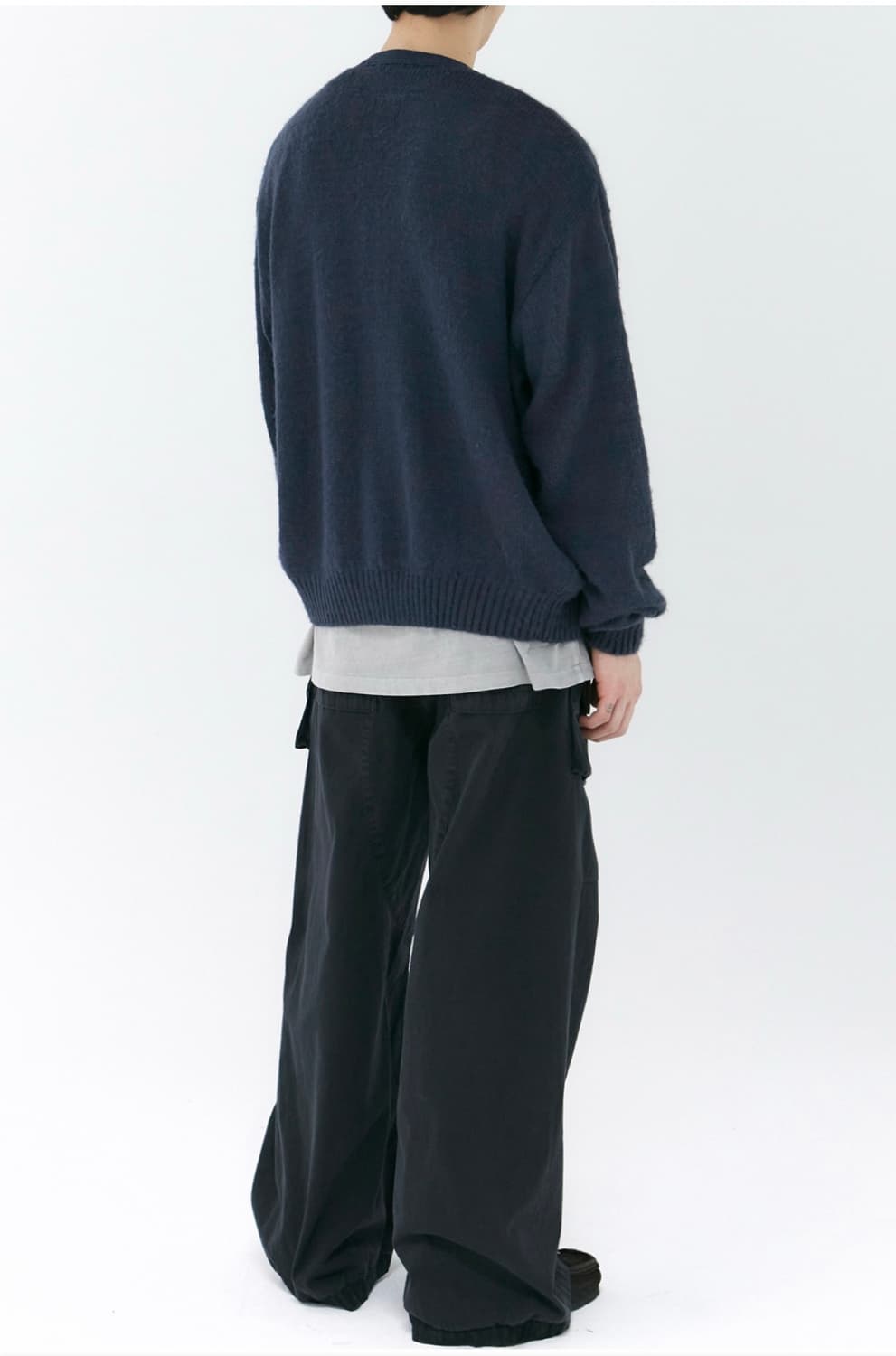 폴리테루 라이트 모헤어 가디건 딥블루 새상품 팝니다. 상품이미지7