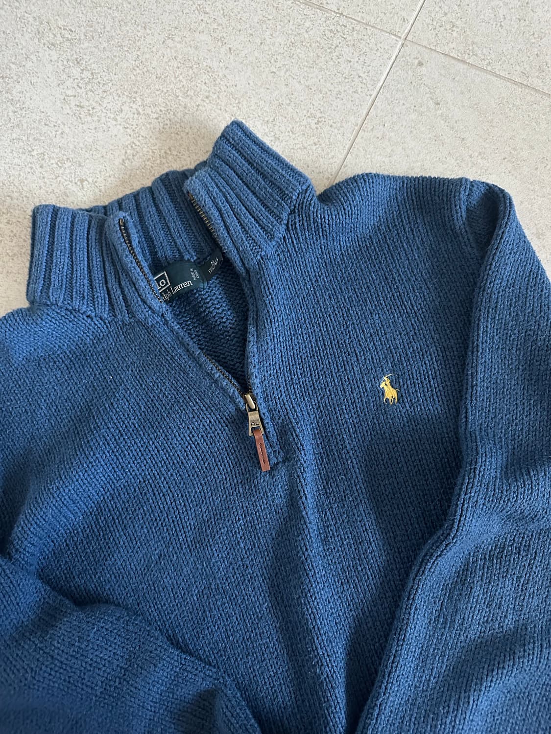 폴로 반집업니트 노란포니 상품이미지2