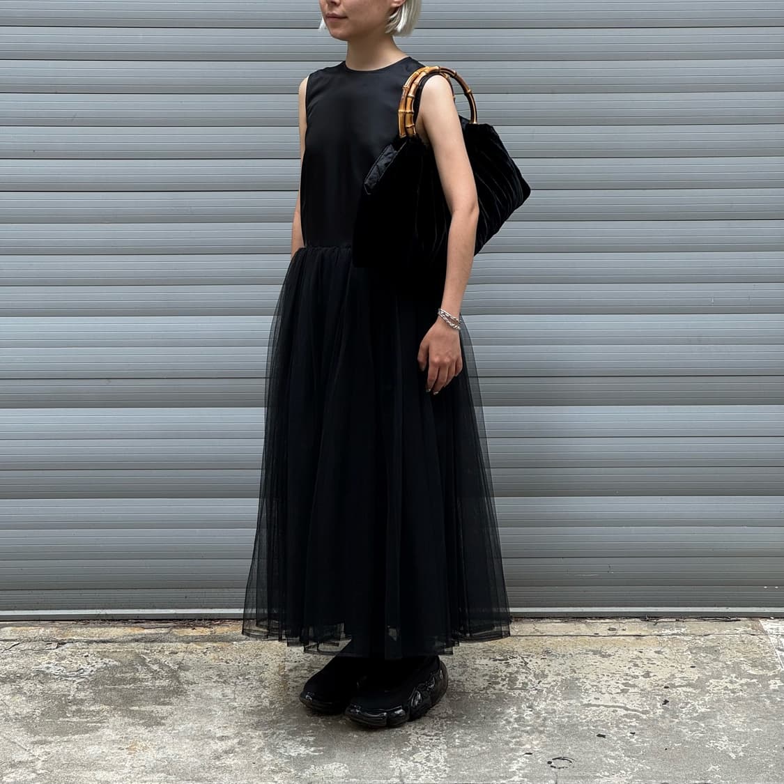 Black velvet ruched Tote shoulder bag 상품이미지6
