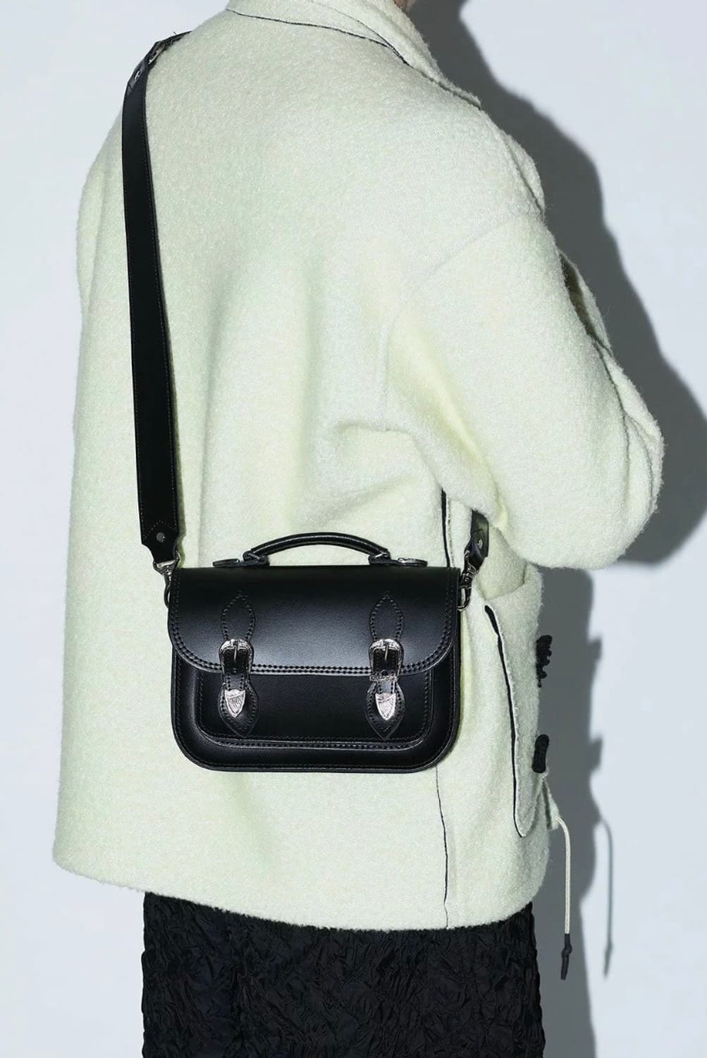 Toga X zatchels 토가 자첼스 크로스백 상품이미지1