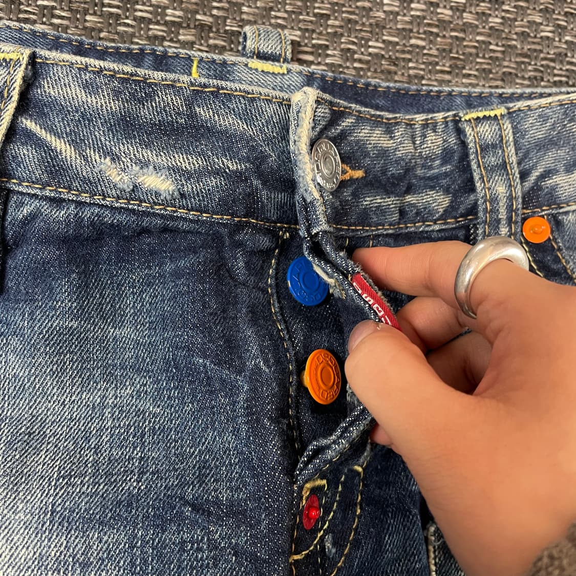 (28) 디스퀘어드2 빈티지 데미지 단추포인트 미니 스커트 상품이미지5