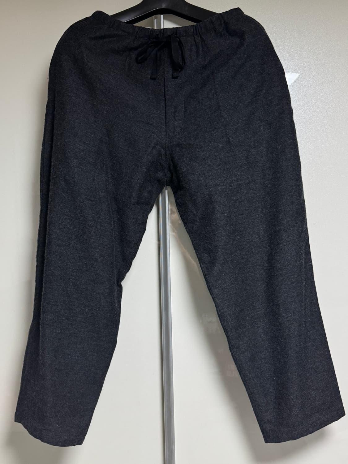 (2) 코모리 캐시미어 실크 셋업 차콜 23AW  상품이미지3