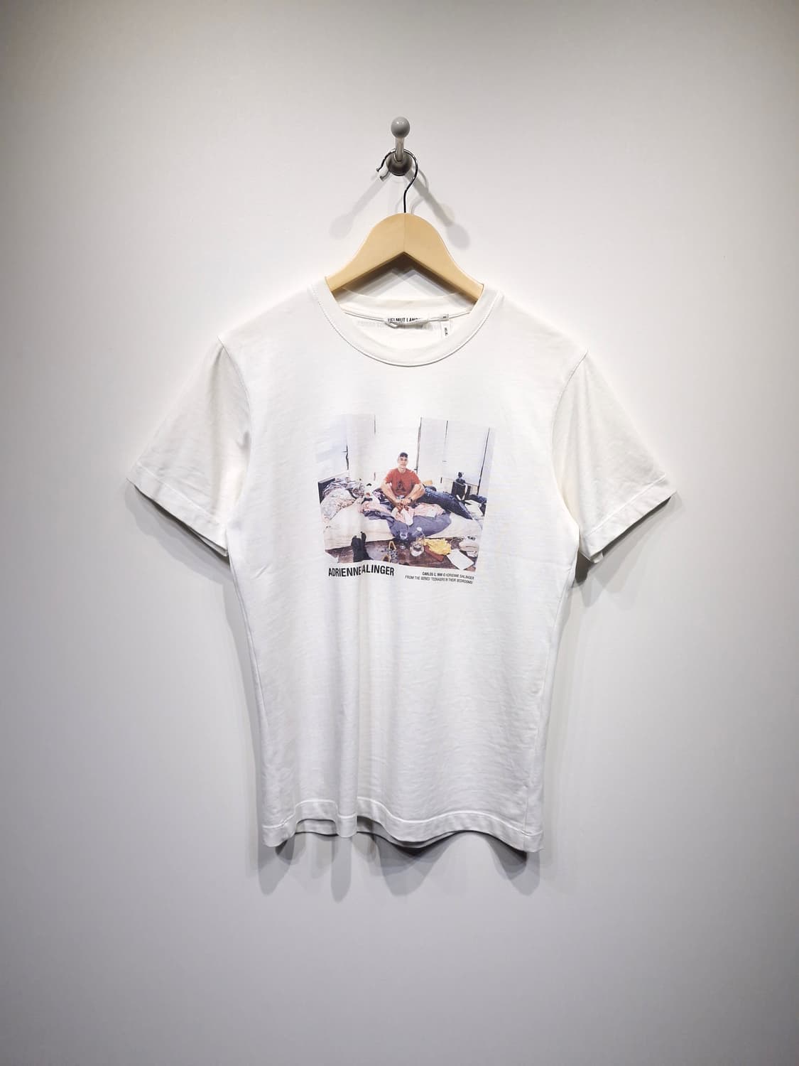 헬무트랭(HELMUT LANG)아드리엔 샐린저 아티스트 콜라보 반팔티 상품이미지1