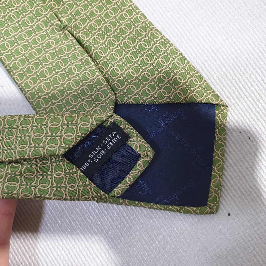 살바토레페레가모 패턴 넥타이 상품이미지5