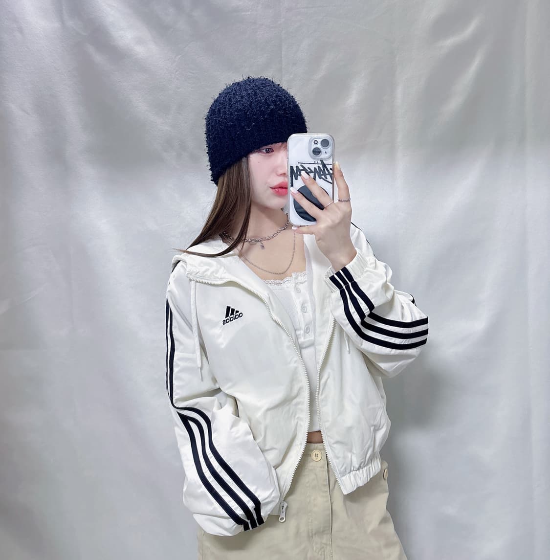 아디다스 화이트 오버핏 바람막이  상품이미지1