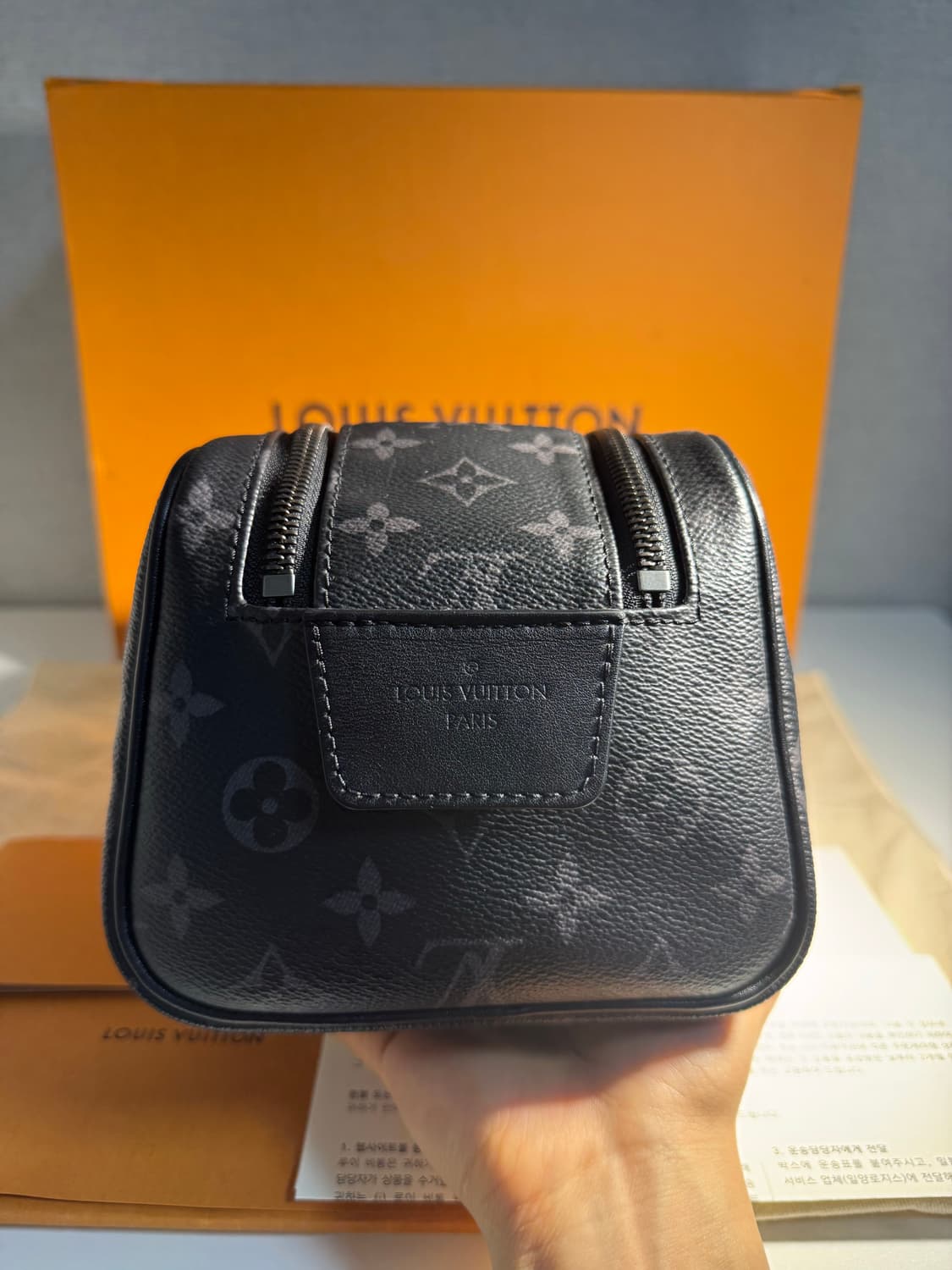 [당일배송] 루이비통 모노그램 이클립스 돕키트 파우치 백 상품이미지3