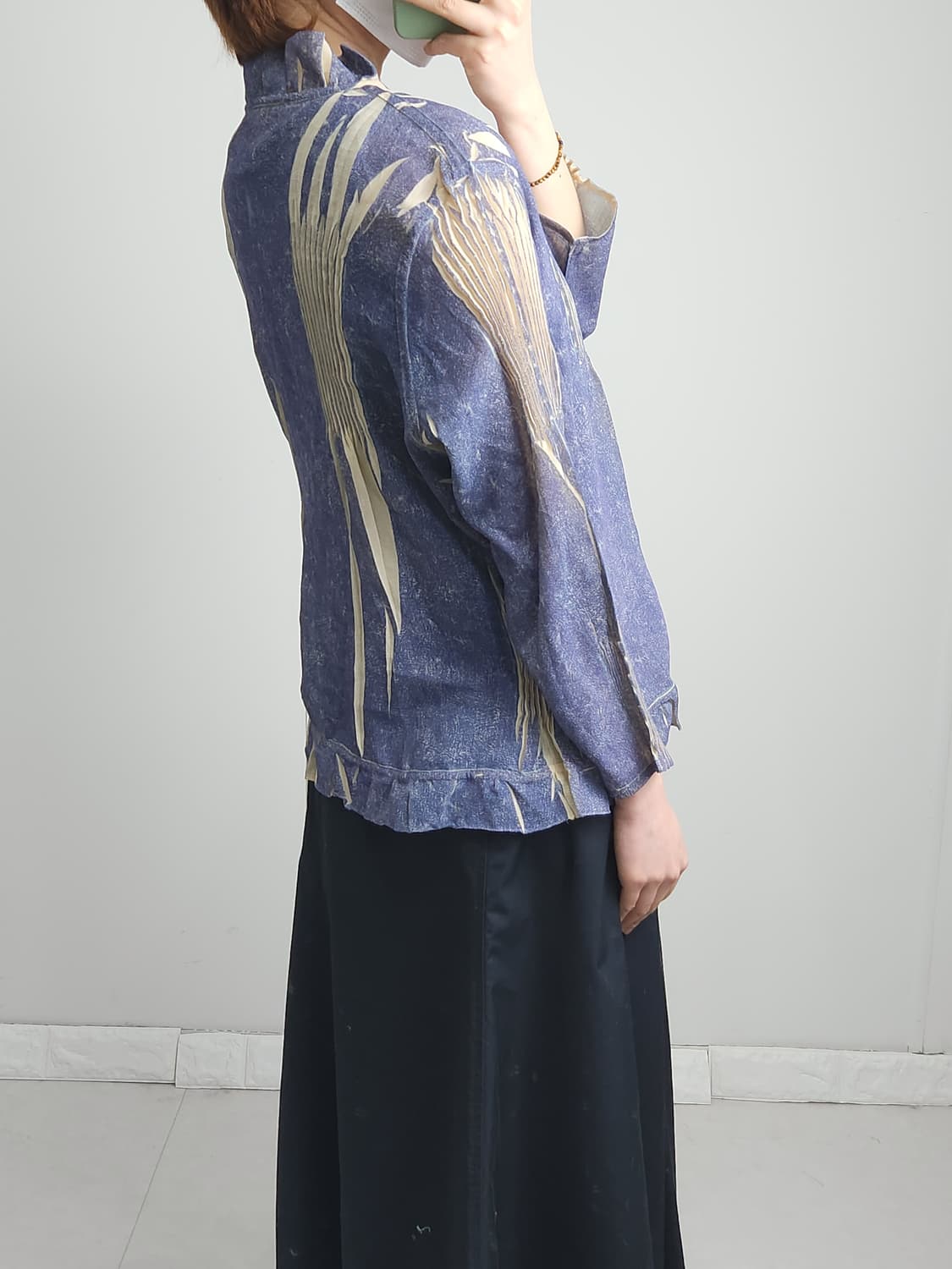 플리츠 트임 블라우스 상품이미지4