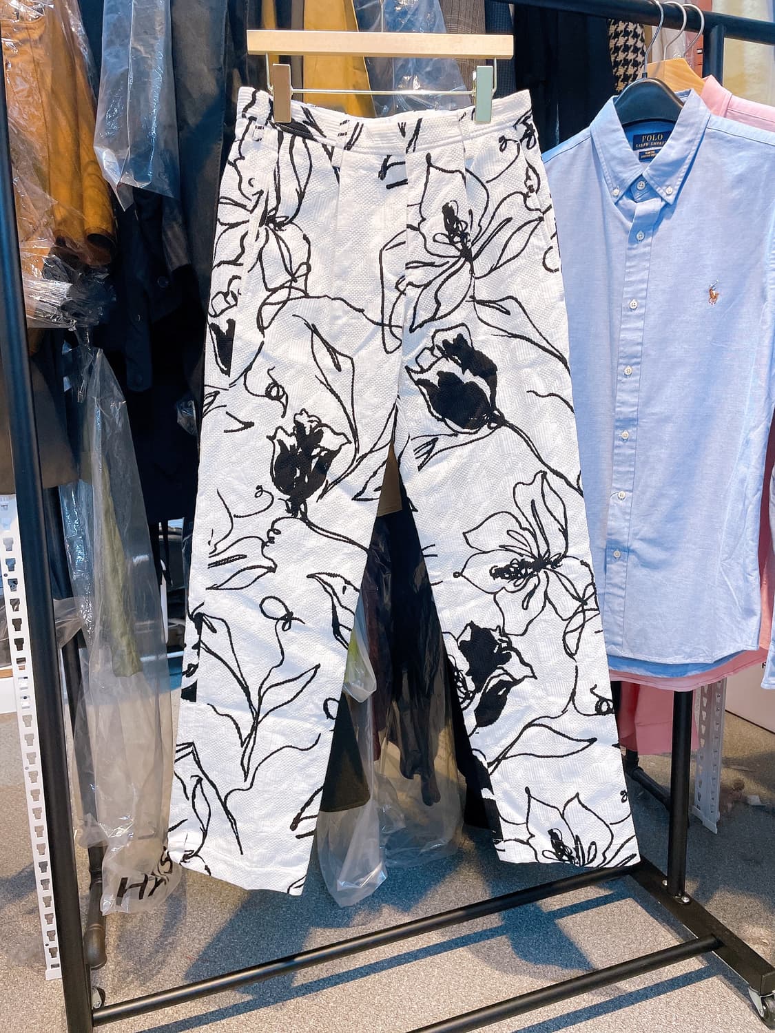 (정품/새상품) 네헤라 여성 화이트 플라워 패턴 코튼 팬츠 상품이미지1