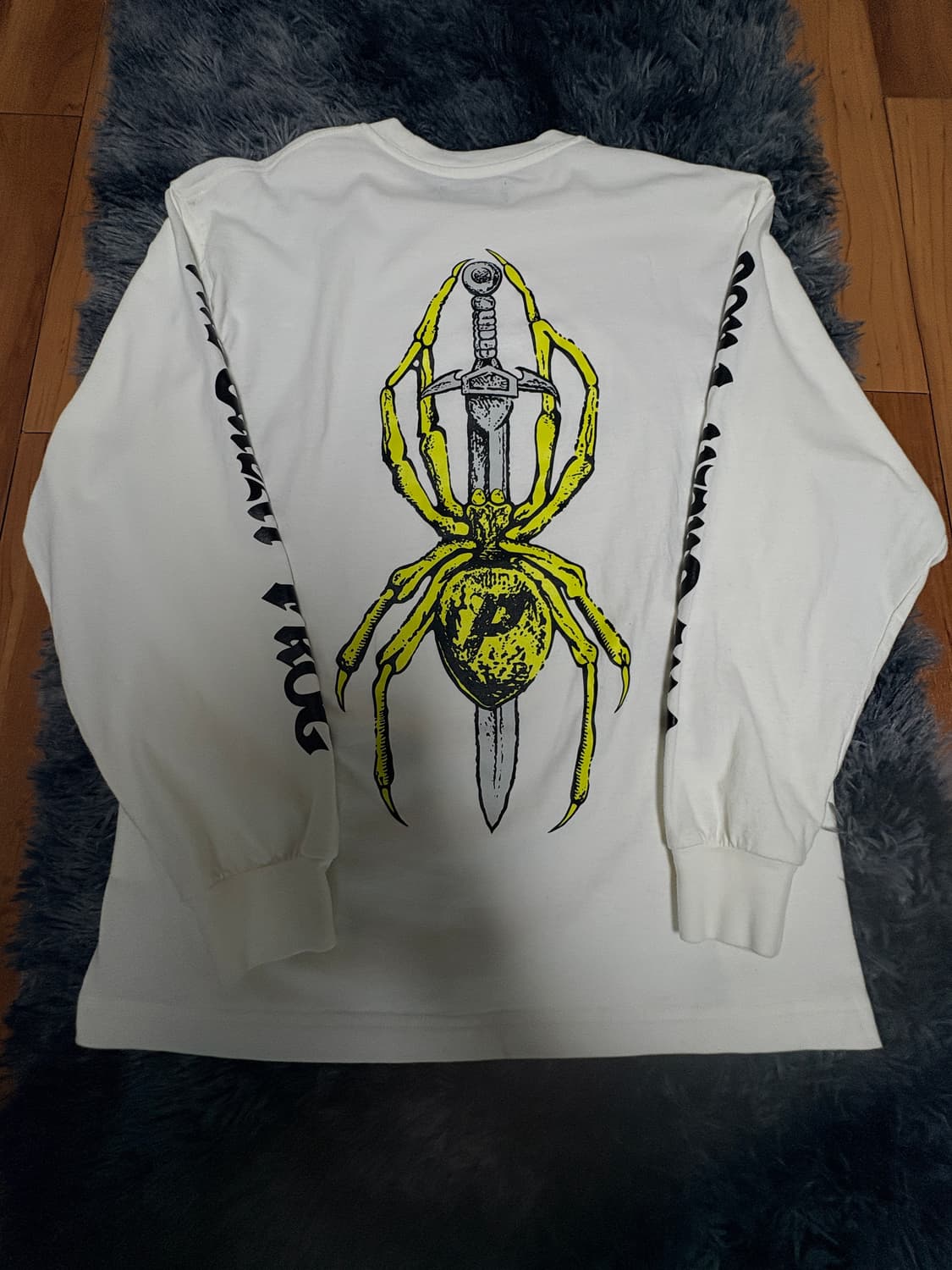 [M] Palace TGF 팔라스 롱슬리브 화이트 판매합니다 상품이미지2