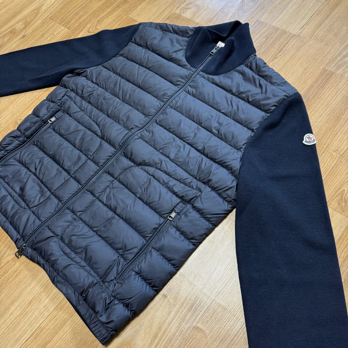몽클레어 김현우 니트패딩 xxl 다크네이비 상품이미지3