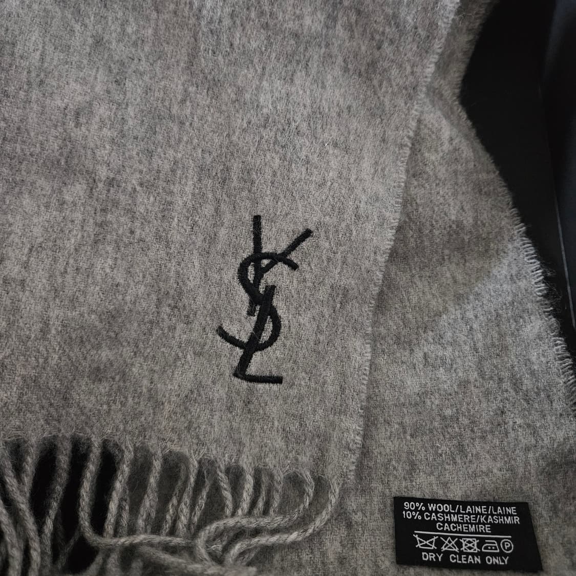 YSL 생로랑 머플러 상품이미지2