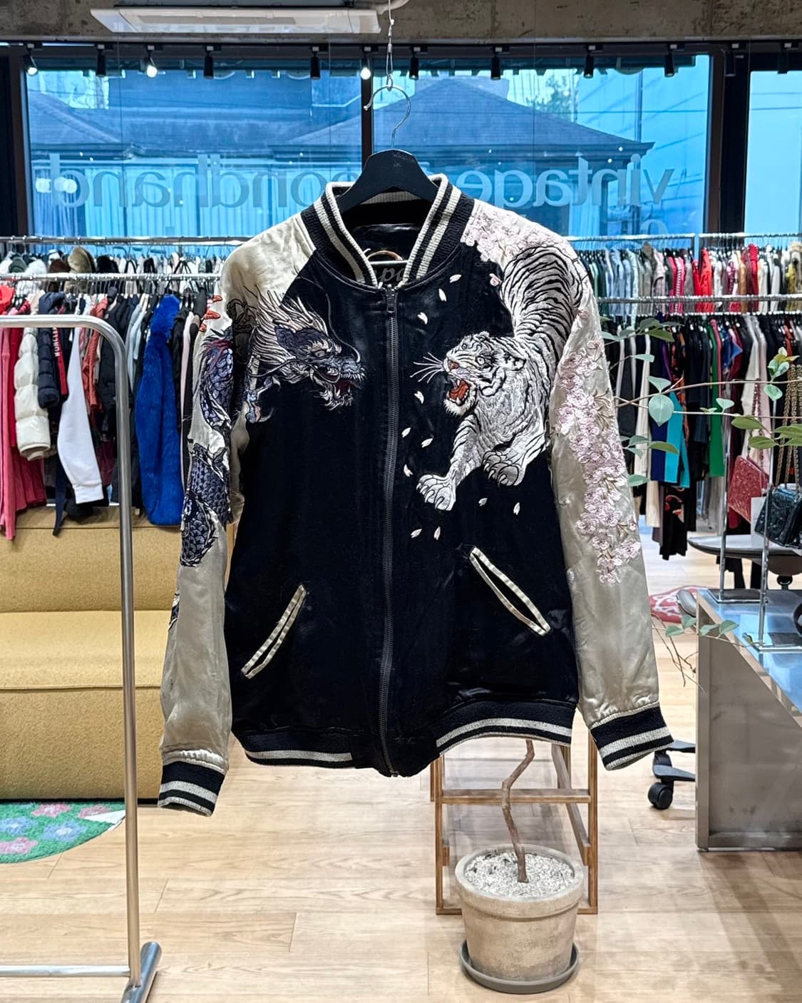 카라쿠리 타마시 자수 리버시블 스카쟌 자켓  상품이미지1