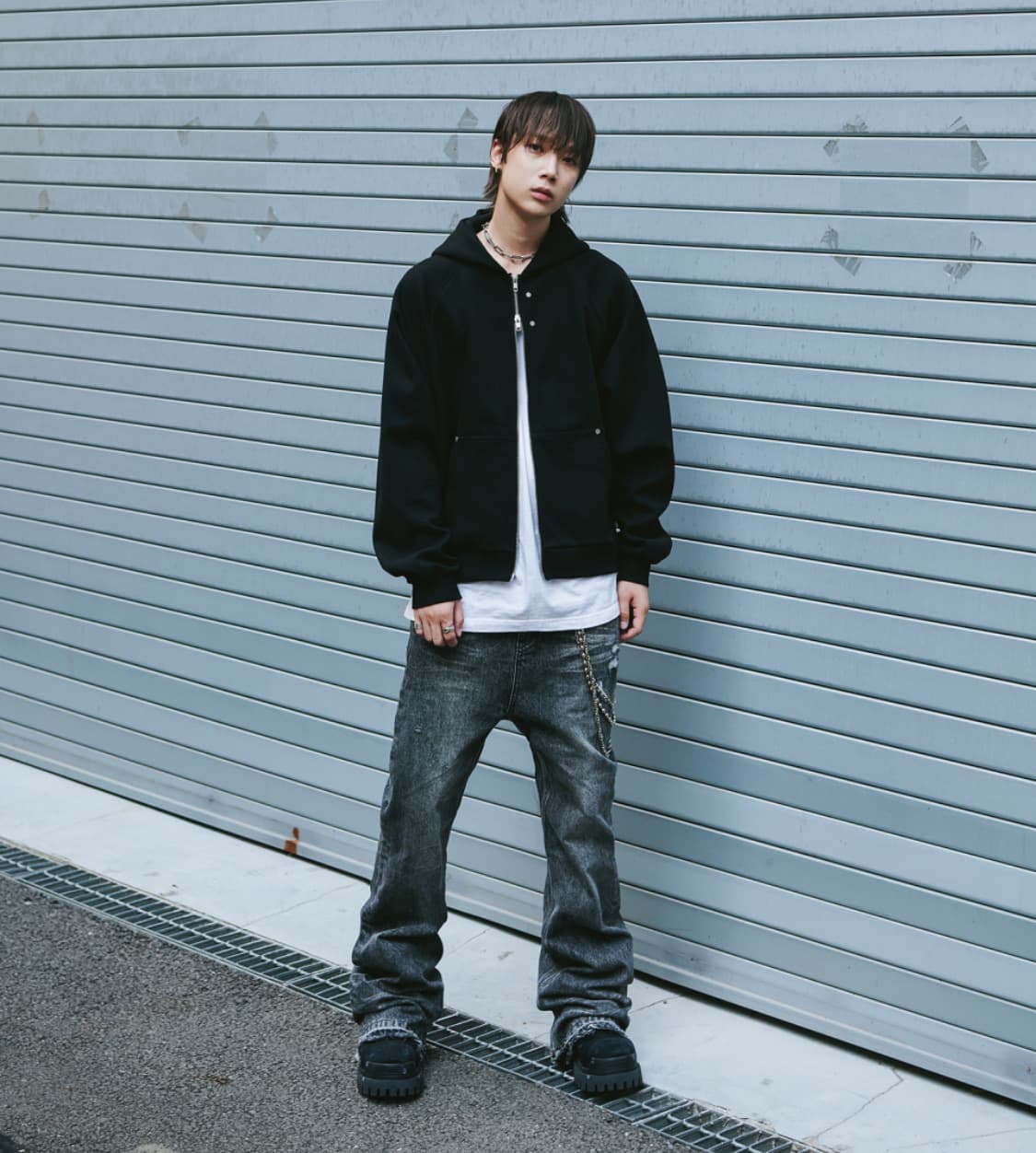 로어링라드 에센셜 오버 후드 집업 블랙 상품이미지1