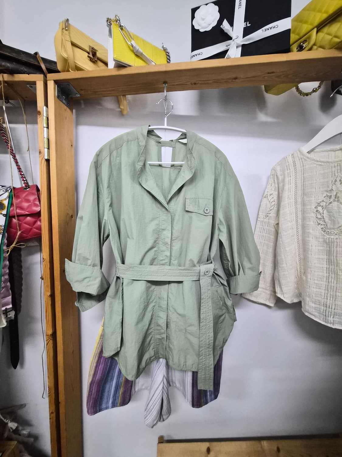 듀엘 바스락 숏 트렌치점퍼. 듀엘 코튼 반바지 상품이미지2