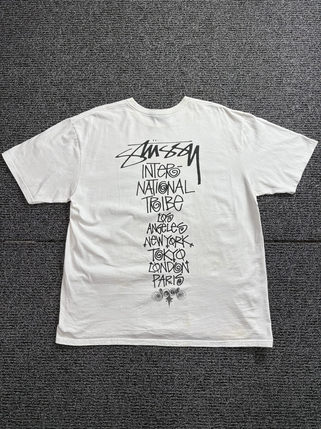 스투시 트라이브 스택 빅로고 박시핏 티셔츠 1599 상품이미지2