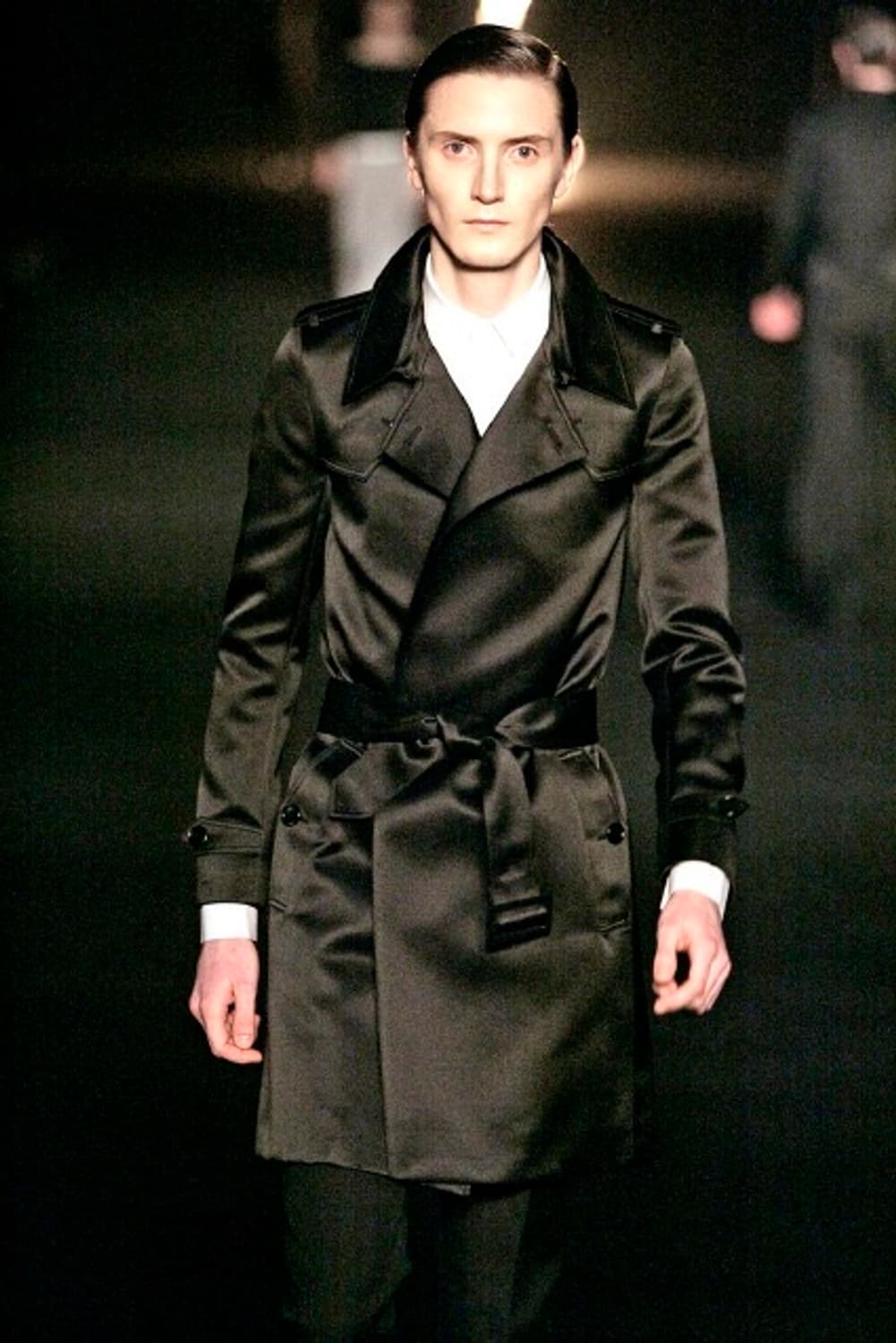 디올옴므 AW06 런웨이 트렌치 코트 상품이미지1