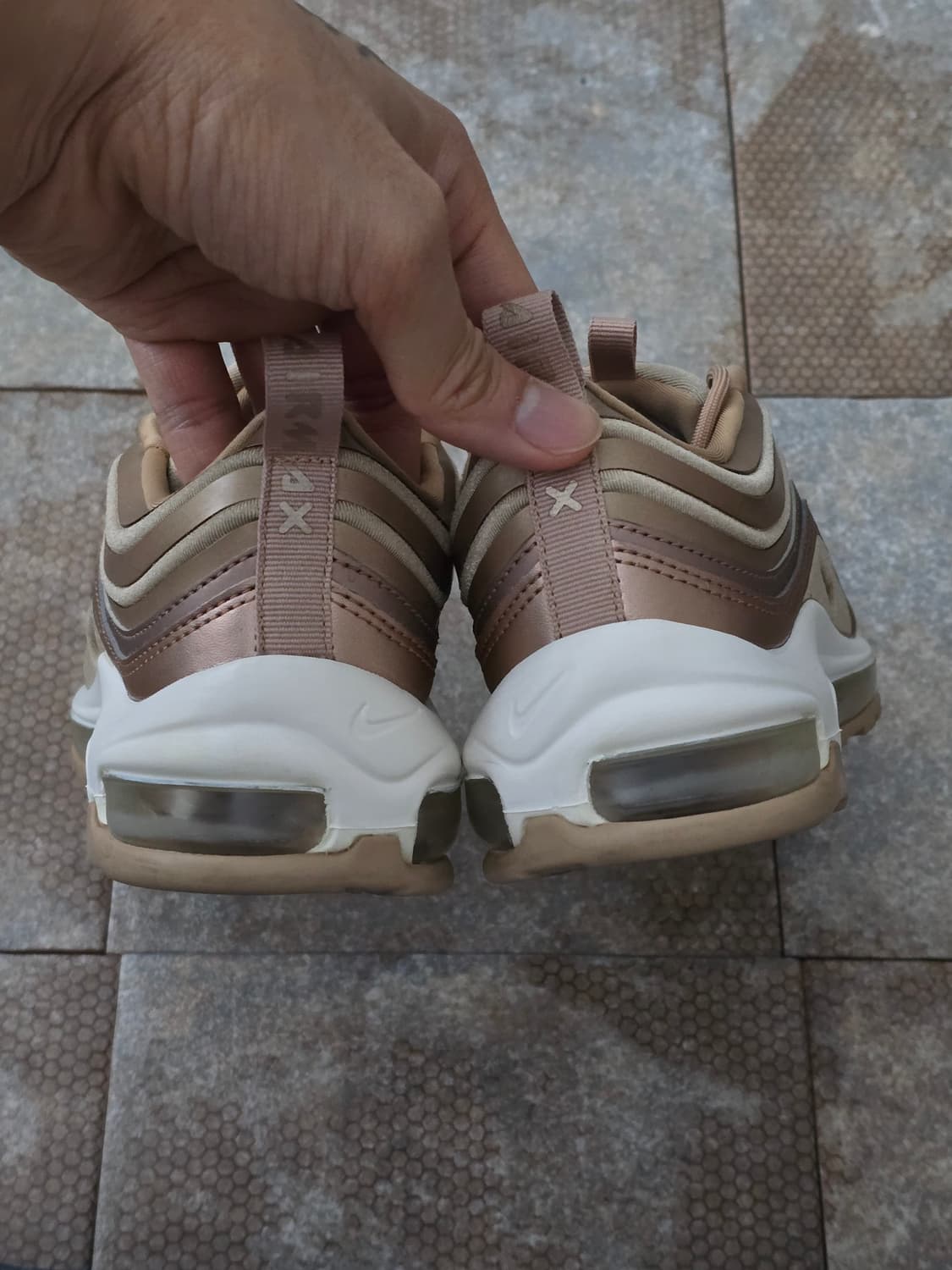 (230)나이키 에어맥스 97 울트라 17 메탈릭 브론즈 상품이미지8