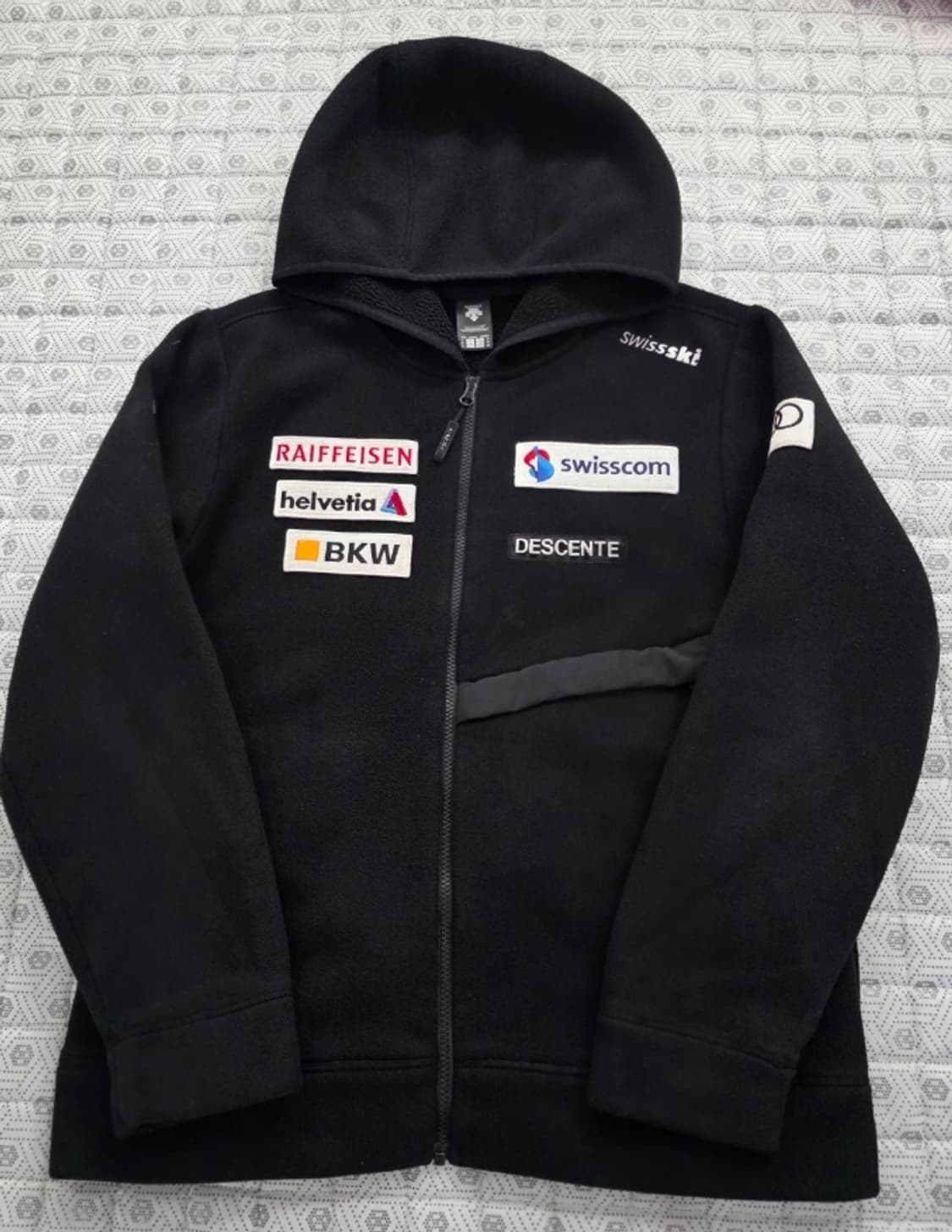 데상트 아우디 스위스 스키팀 후드집업 105 상품이미지2