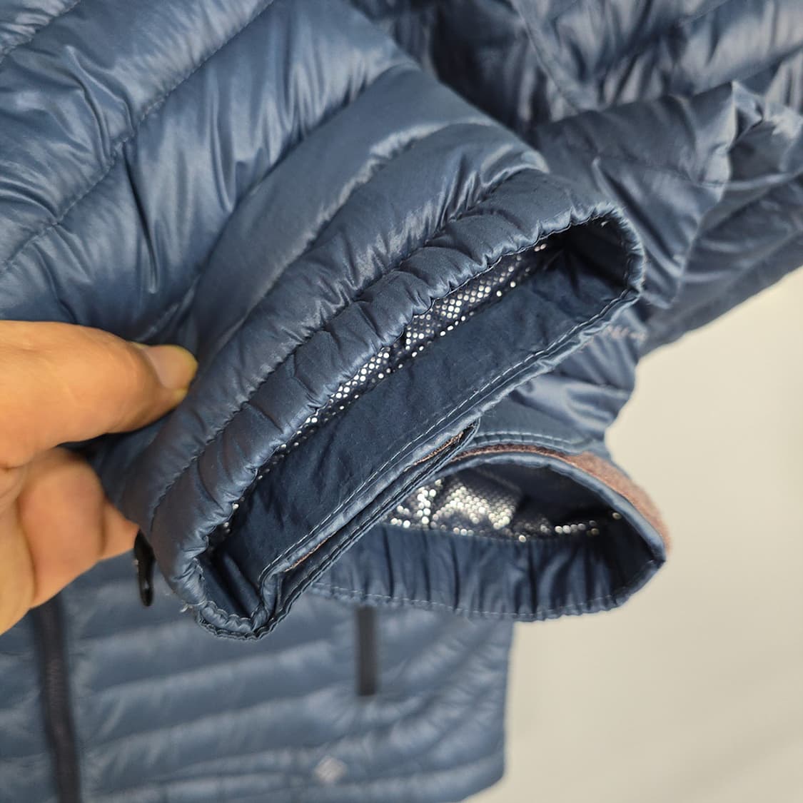 콜럼비아(Columbia) 옴니히트 경량 패딩 M 상품이미지4