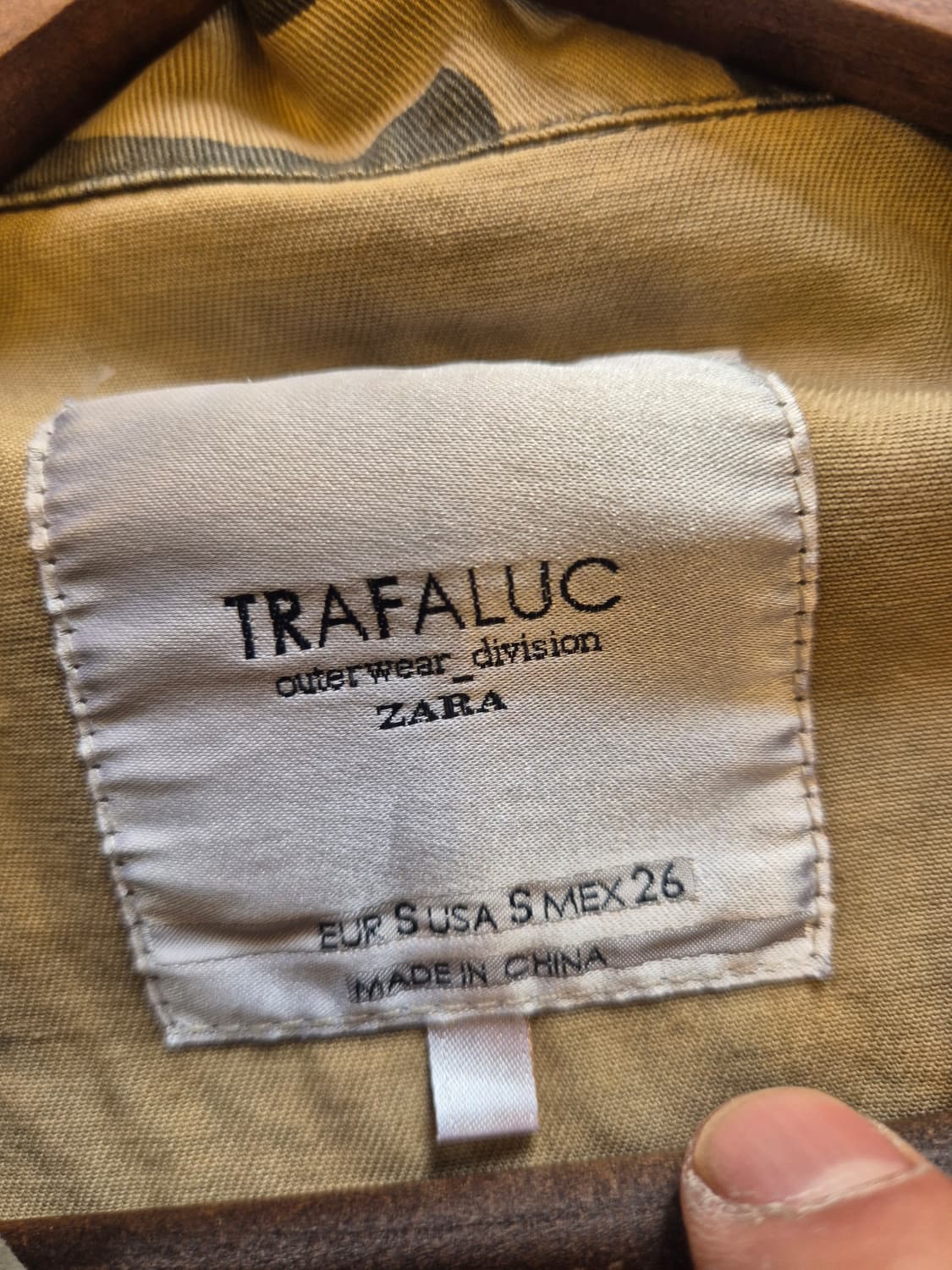 ZARA TRF 카모 밀리터리 자켓 판매합니다 상품이미지2