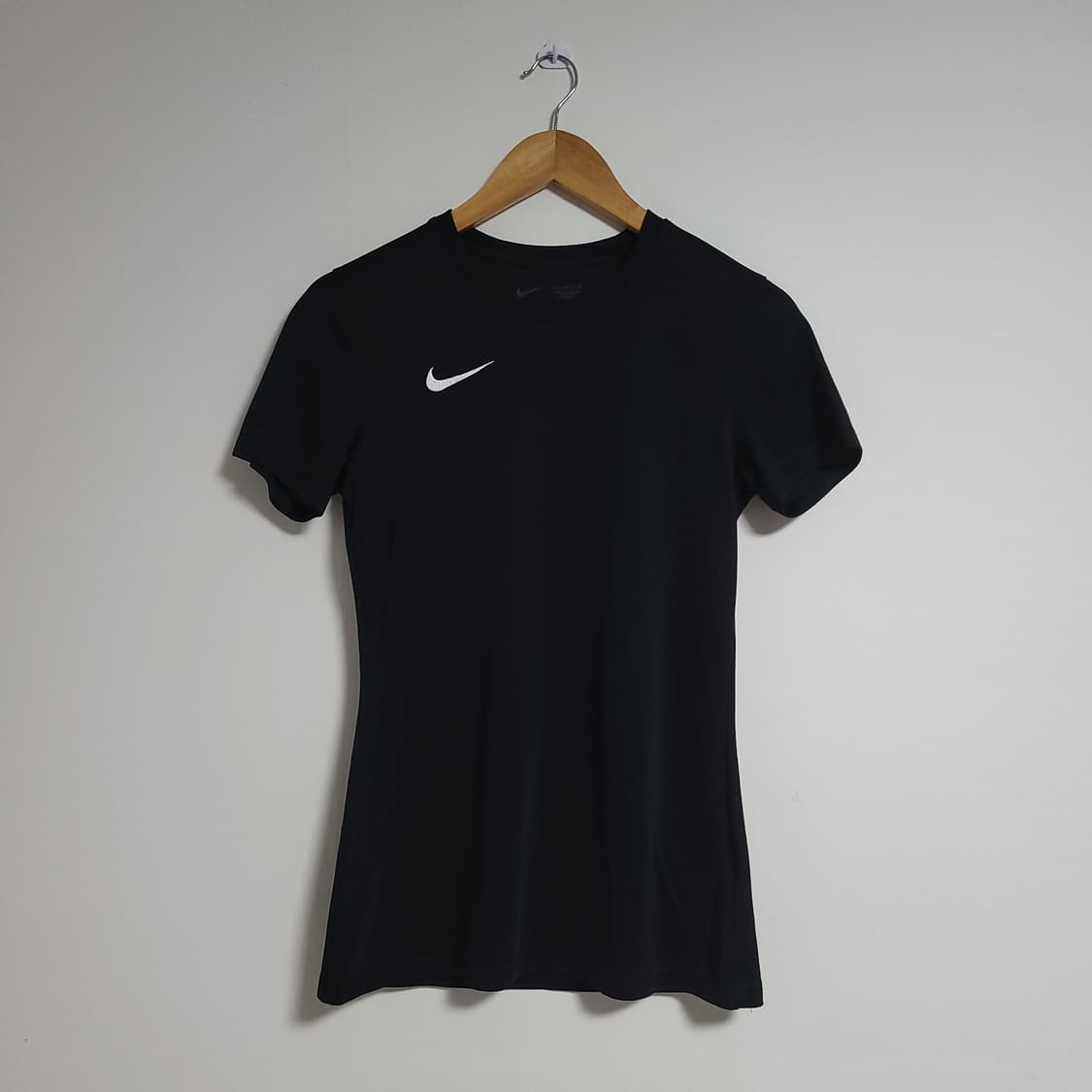 (S) NIKE 나이키 드라이핏 기능성 반팔 티셔츠 운동복 상품이미지1