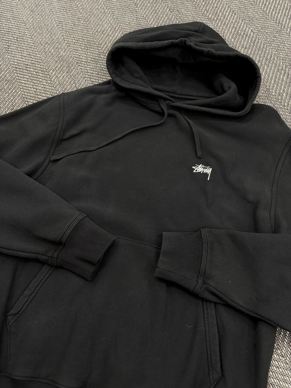 스투시 후드티 블랙 상품이미지4