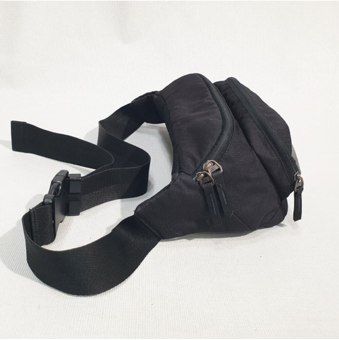 뉴발란스 힙색 가방 상품이미지2