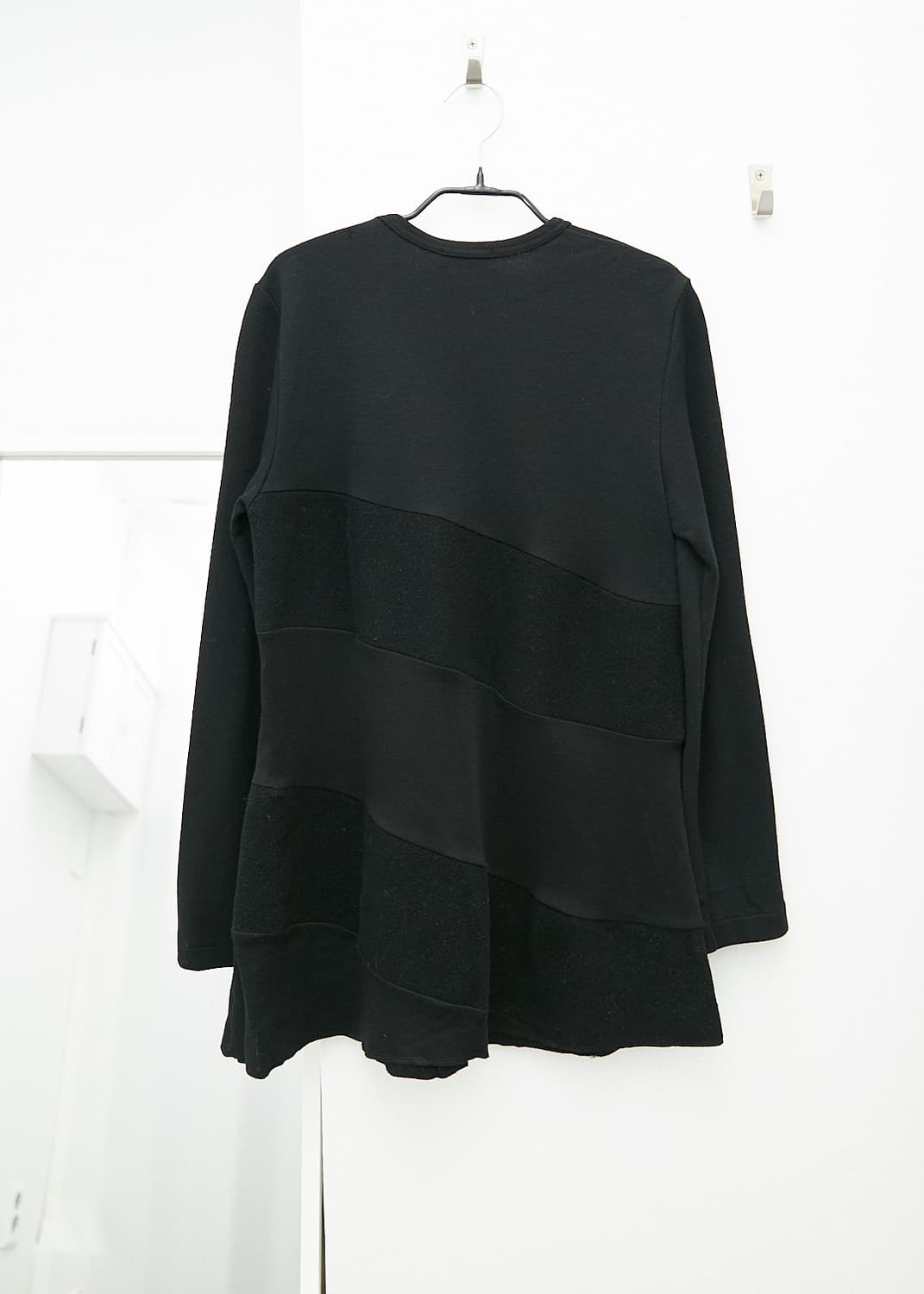 Diagonal Detail Knit Top 상품이미지4